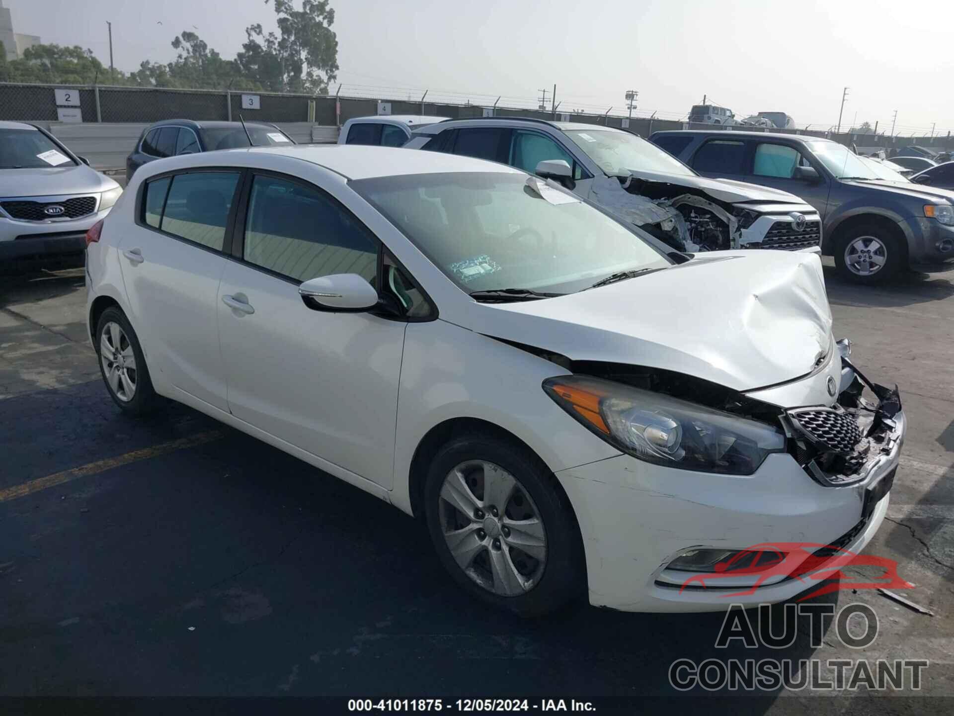 KIA FORTE 2016 - KNAFK5A85G5652967