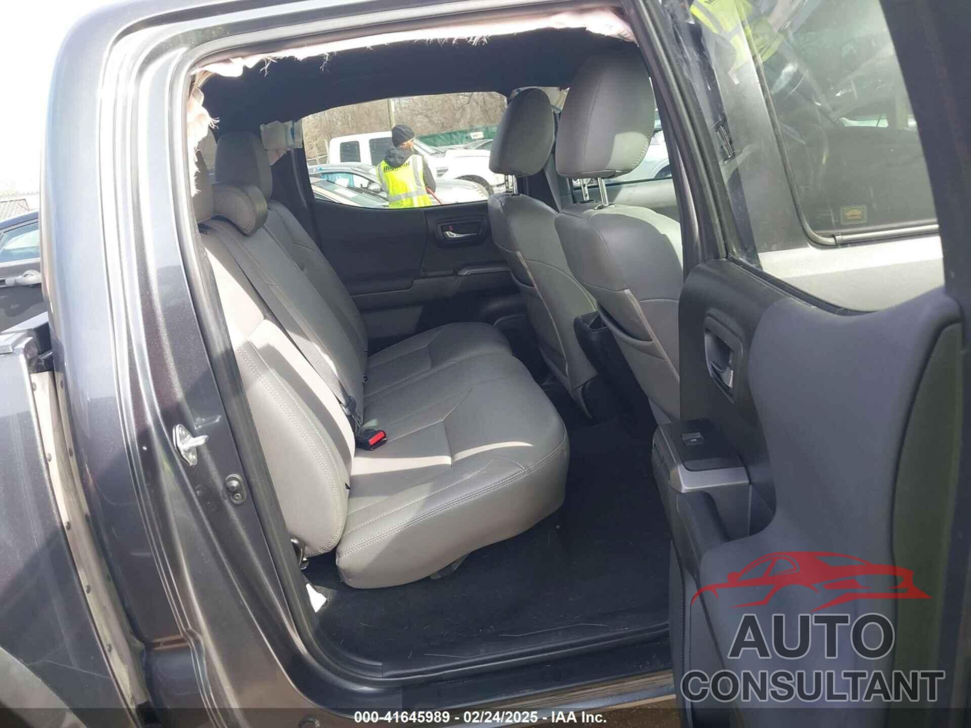 TOYOTA TACOMA 2021 - 3TMCZ5AN0MM392247