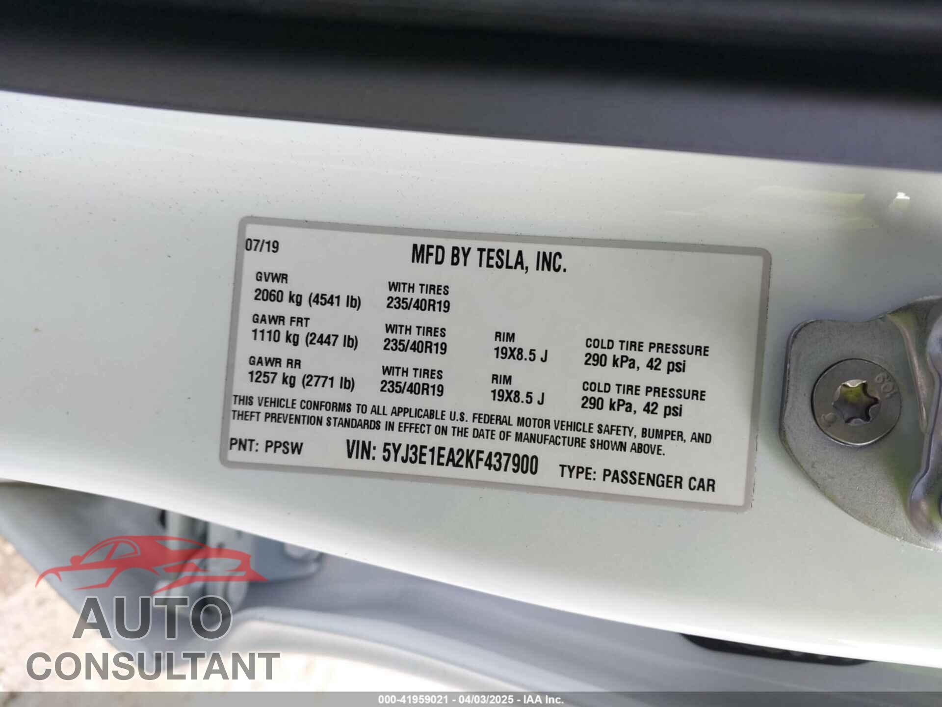 TESLA MODEL 3 2019 - 5YJ3E1EA2KF437900