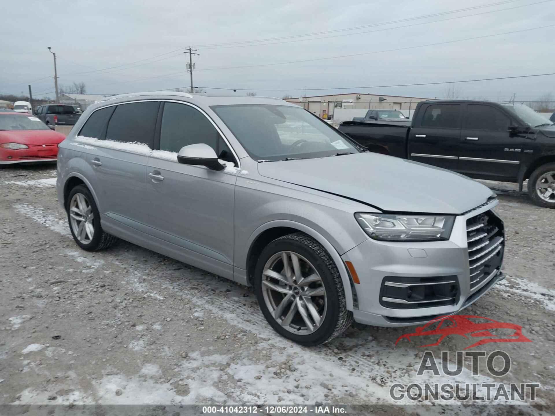 AUDI Q7 2018 - WA1VAAF74JD054693