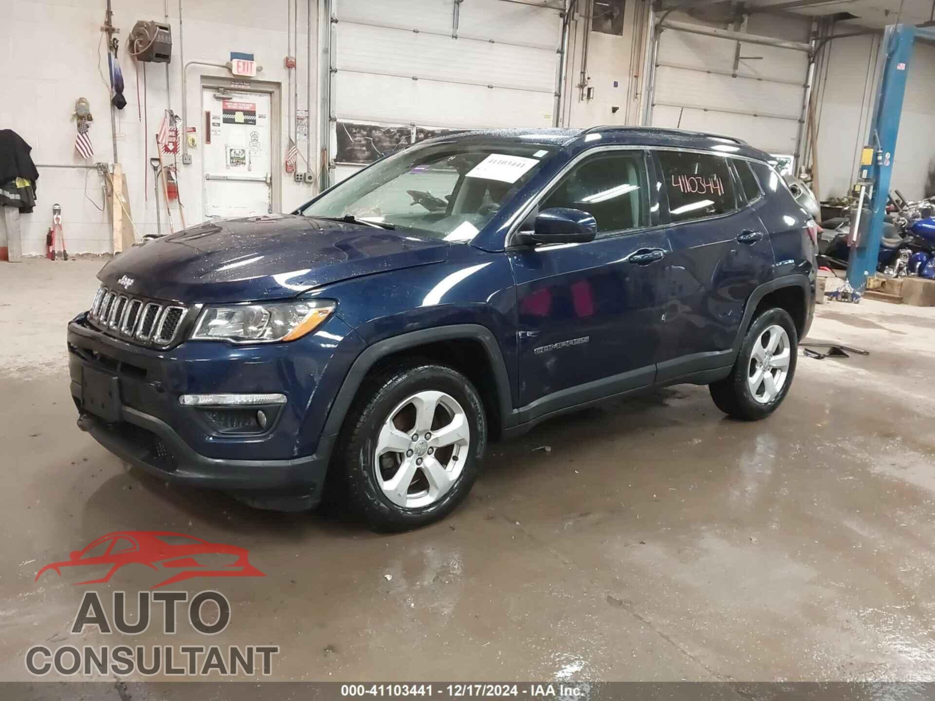 JEEP COMPASS 2018 - 3C4NJDBB1JT223371