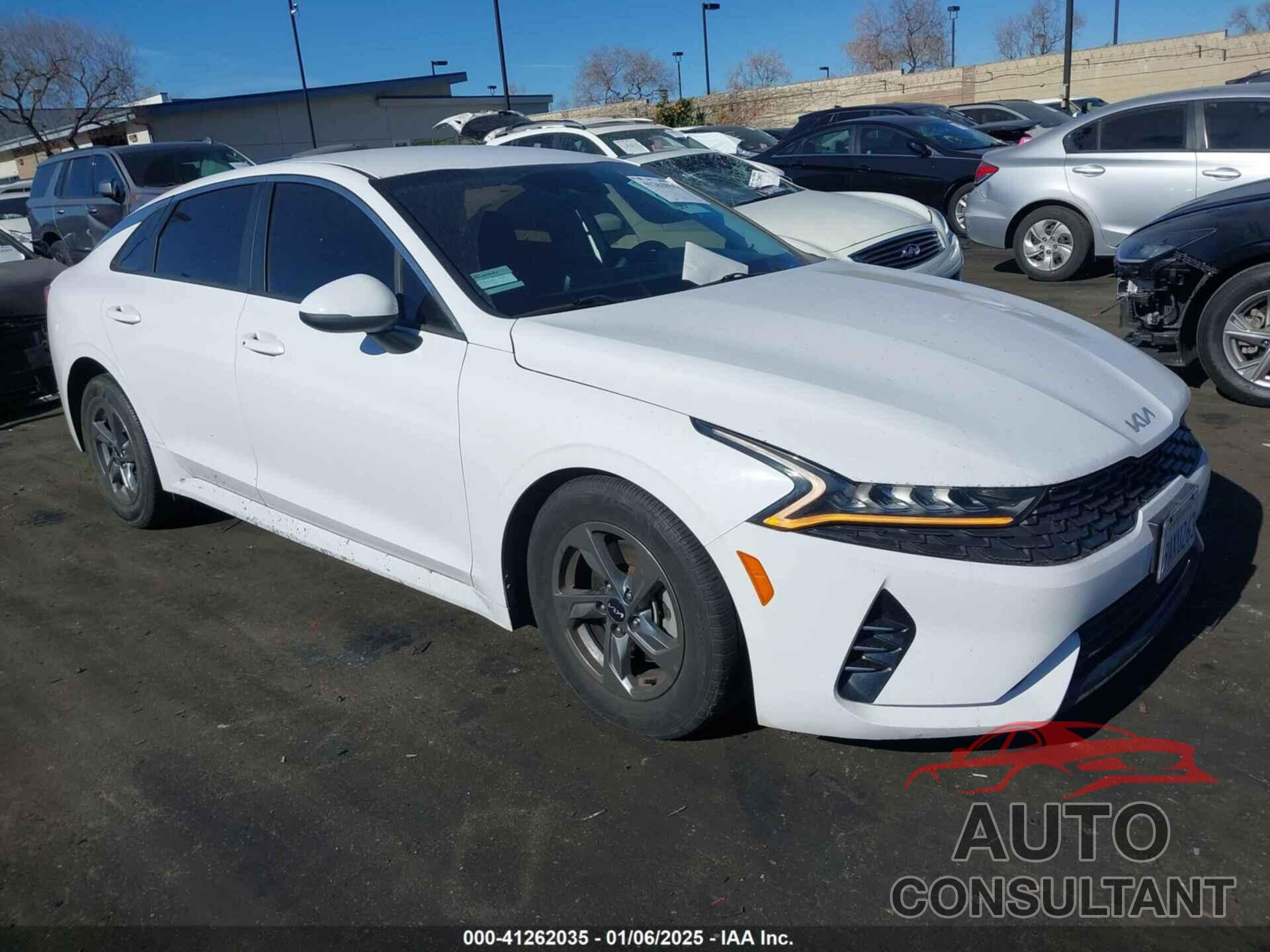 KIA K5 2022 - 5XXG14J20NG141742
