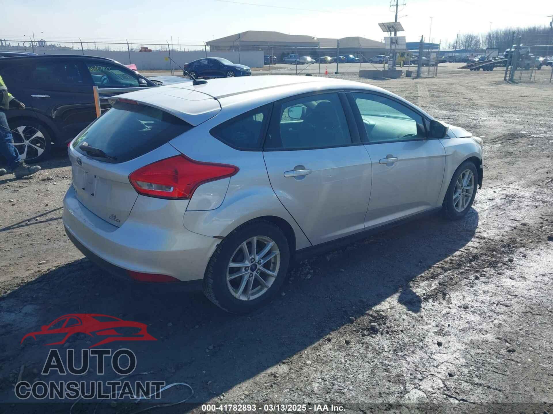 FORD FOCUS 2016 - 1FADP3K23GL242938