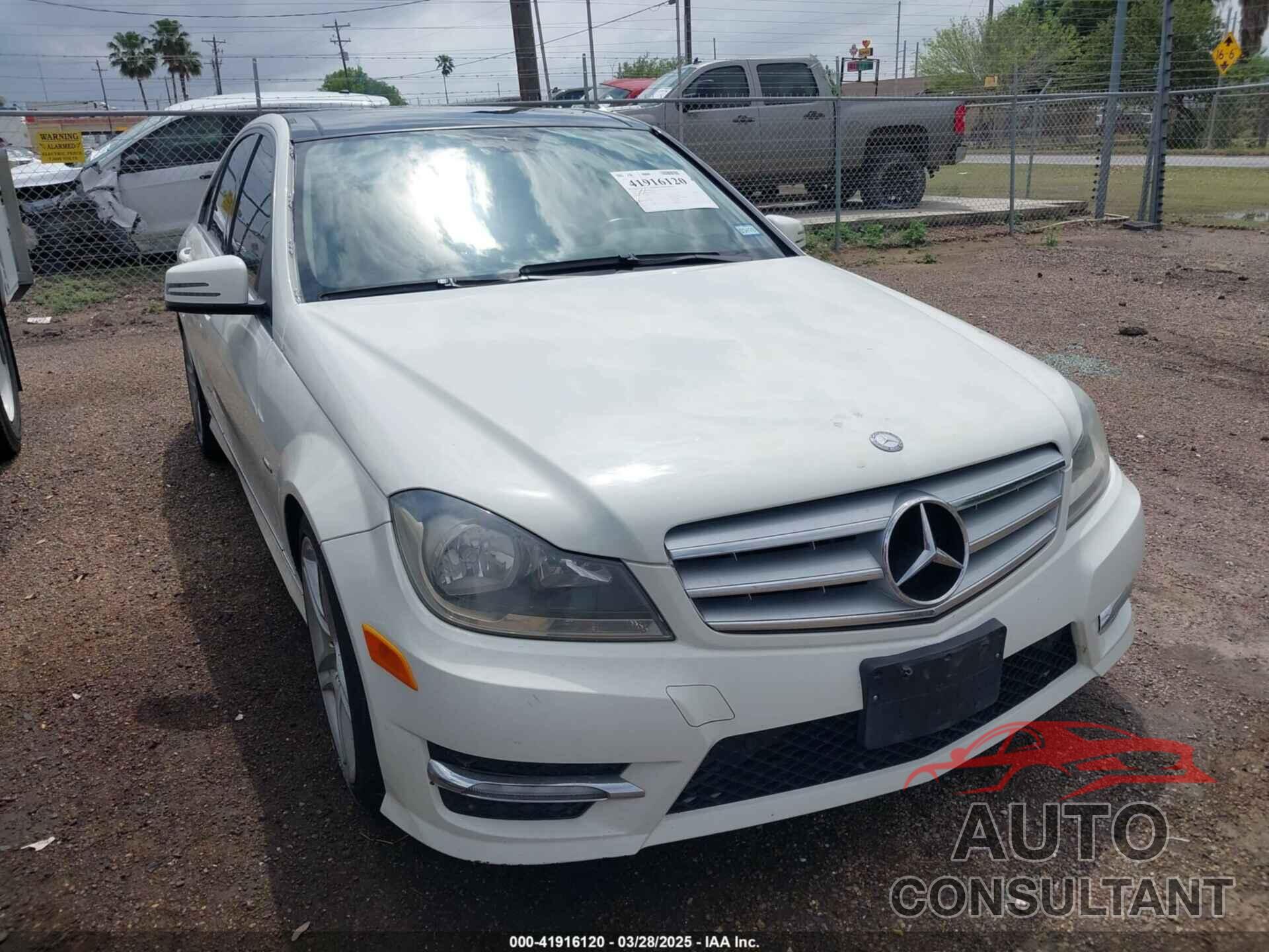 MERCEDES-BENZ C 250 2012 - WDDGF4HB0CA597620