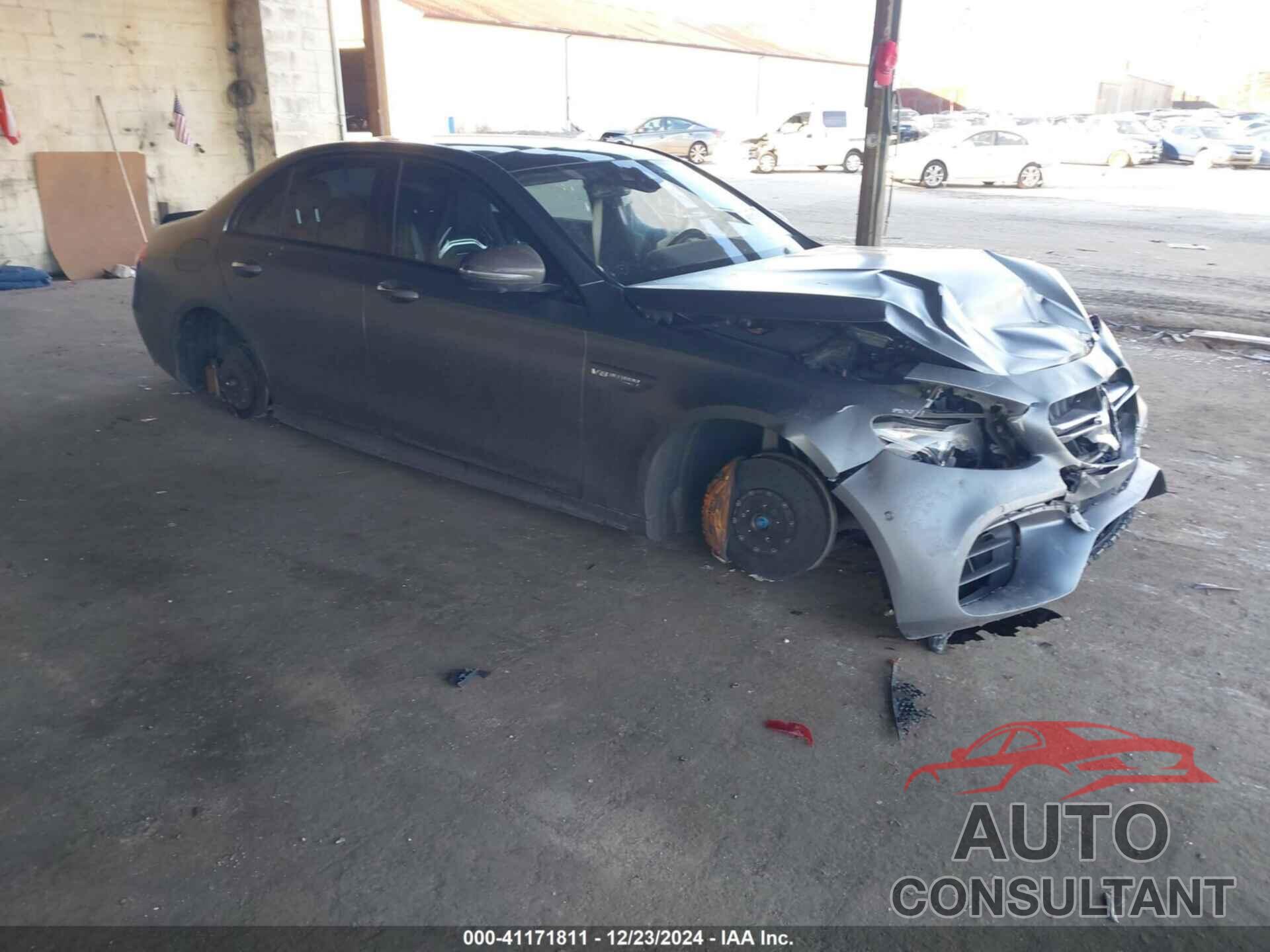 MERCEDES-BENZ E 2018 - WDDZF8KB5JA388346