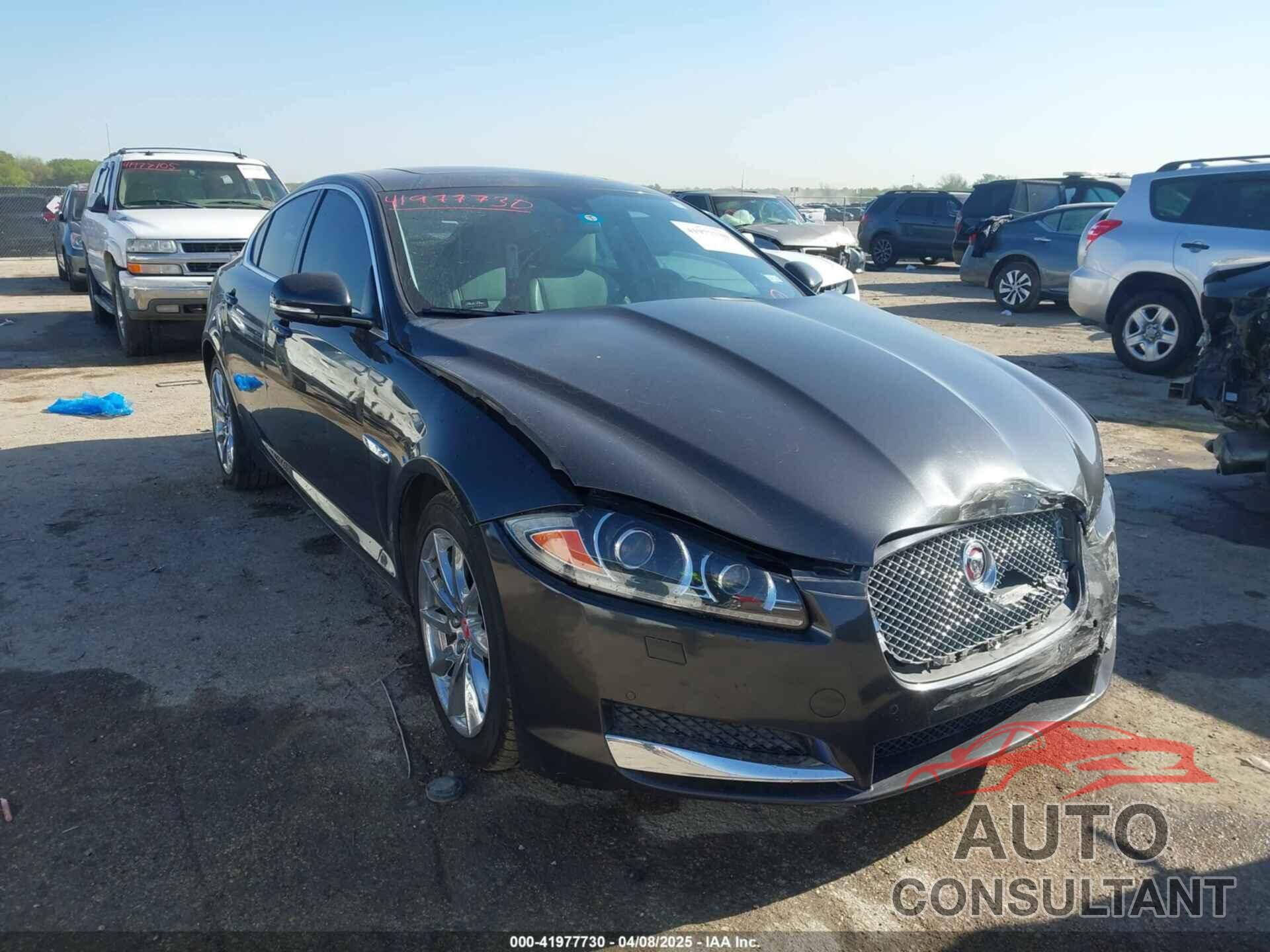 JAGUAR XF 2015 - SAJWA0FS0FPU43248