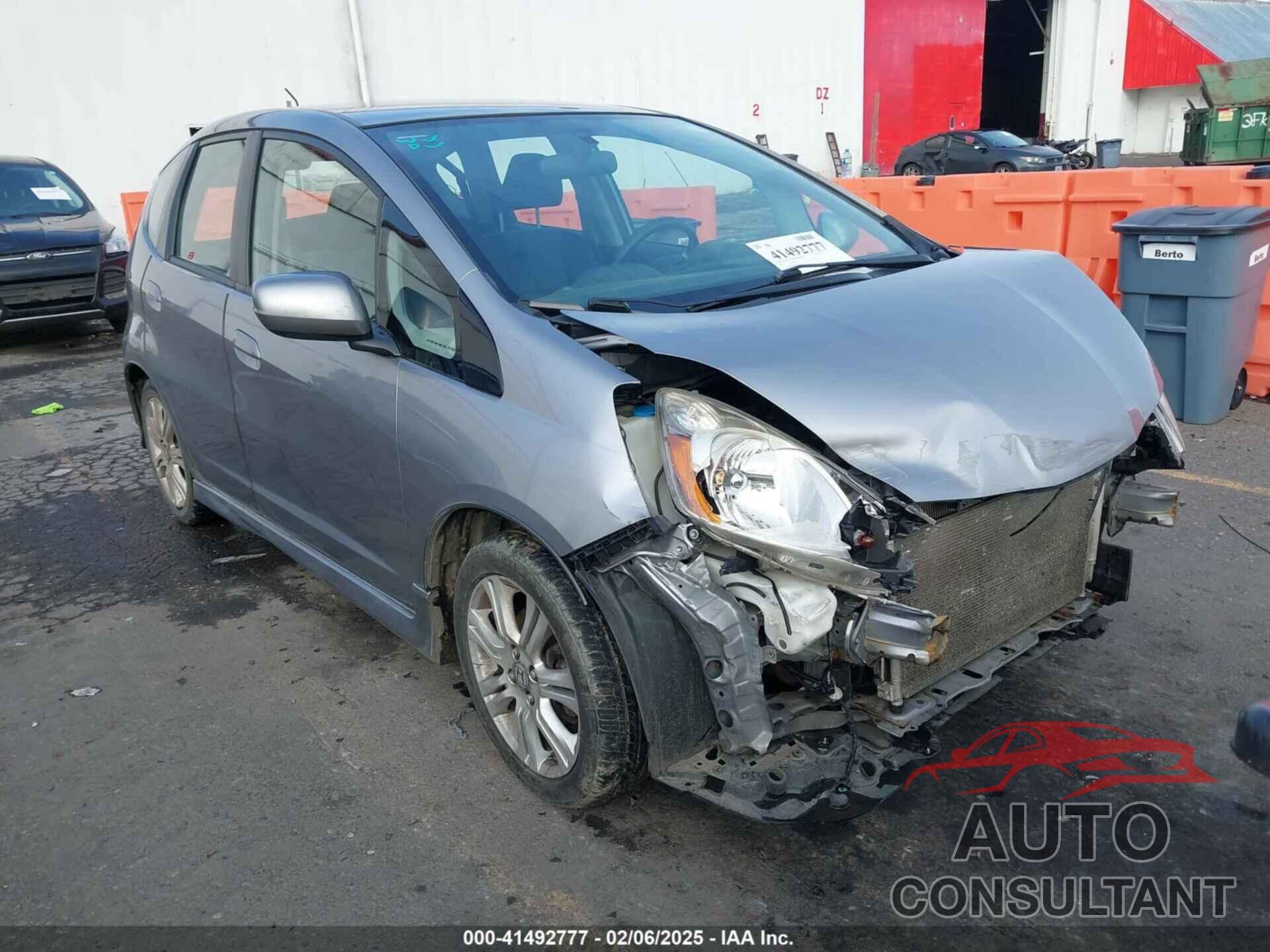 HONDA FIT 2009 - JHMGE884X9S049888