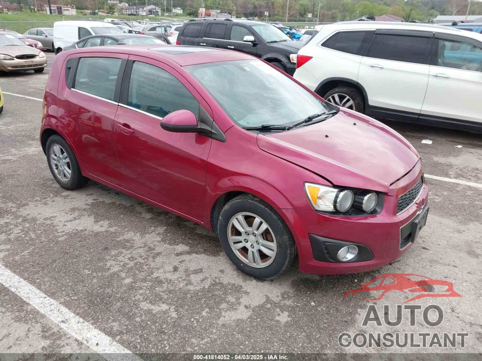 CHEVROLET SONIC 2014 - 1G1JC6SH3E4132891