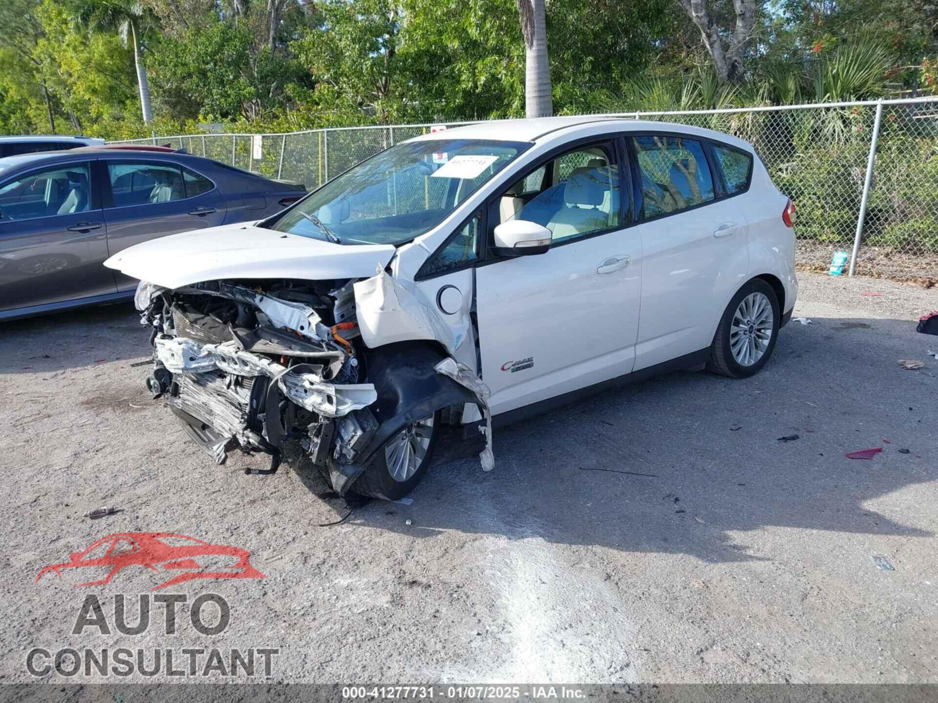 FORD C-MAX ENERGI 2017 - 1FADP5EU8HL107917