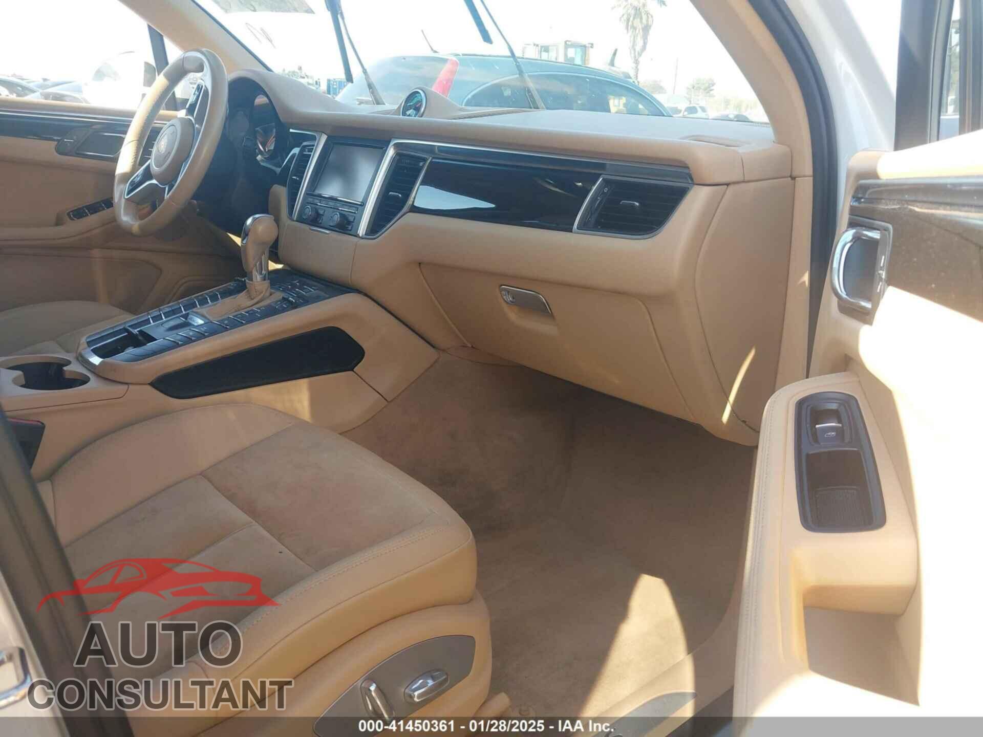 PORSCHE MACAN 2015 - WP1AB2A56FLB59700