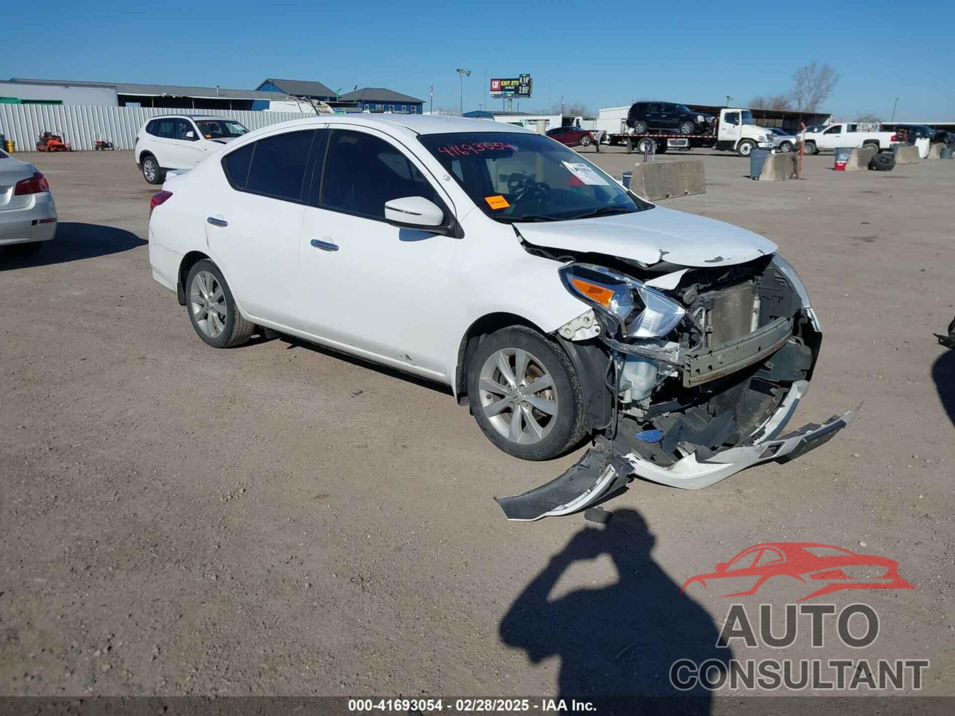 NISSAN VERSA 2017 - 3N1CN7AP4HL845311