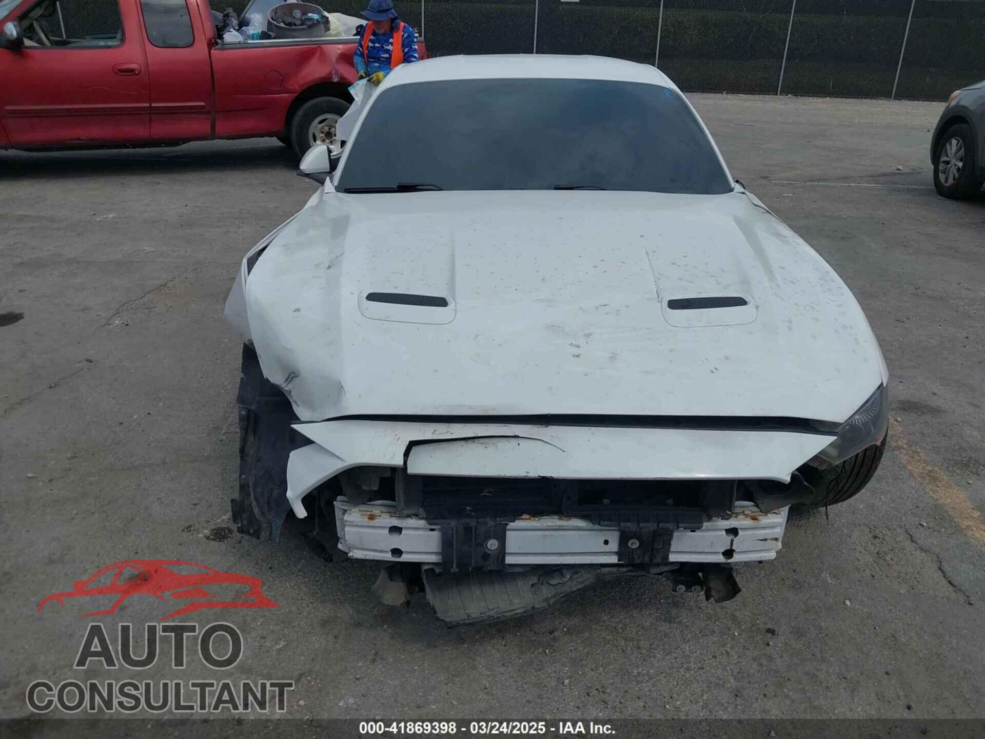 FORD MUSTANG 2019 - 1FA6P8CF2K5157965