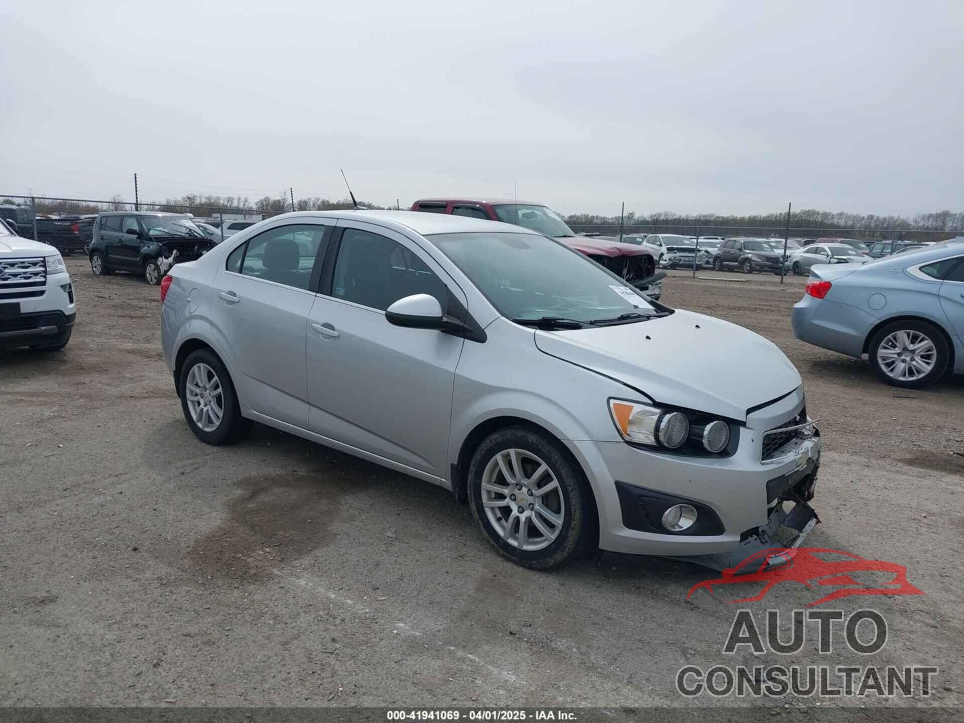CHEVROLET SONIC 2012 - 1G1JC5SHXC4170853