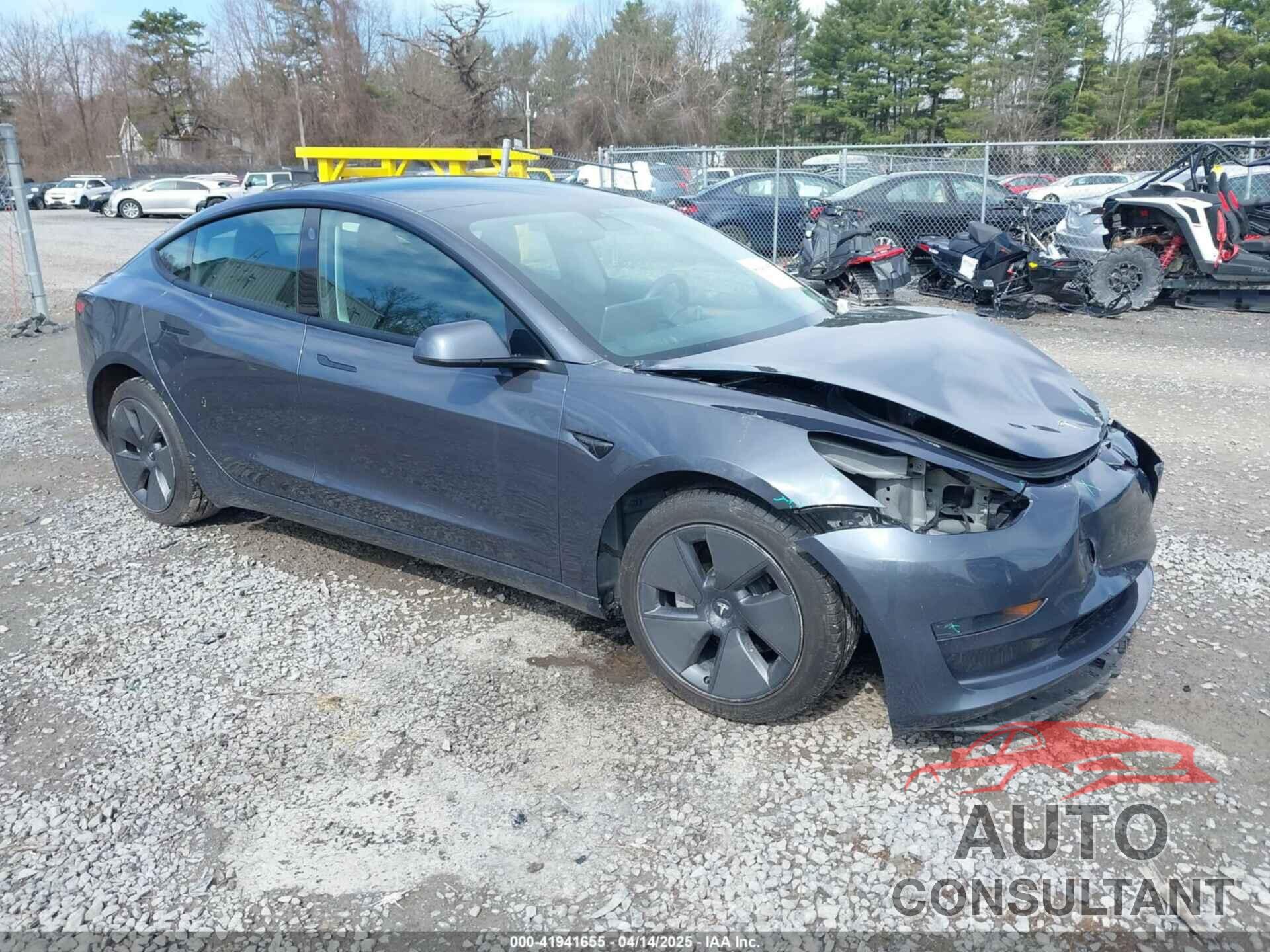 TESLA MODEL 3 2023 - 5YJ3E1EA5PF451085