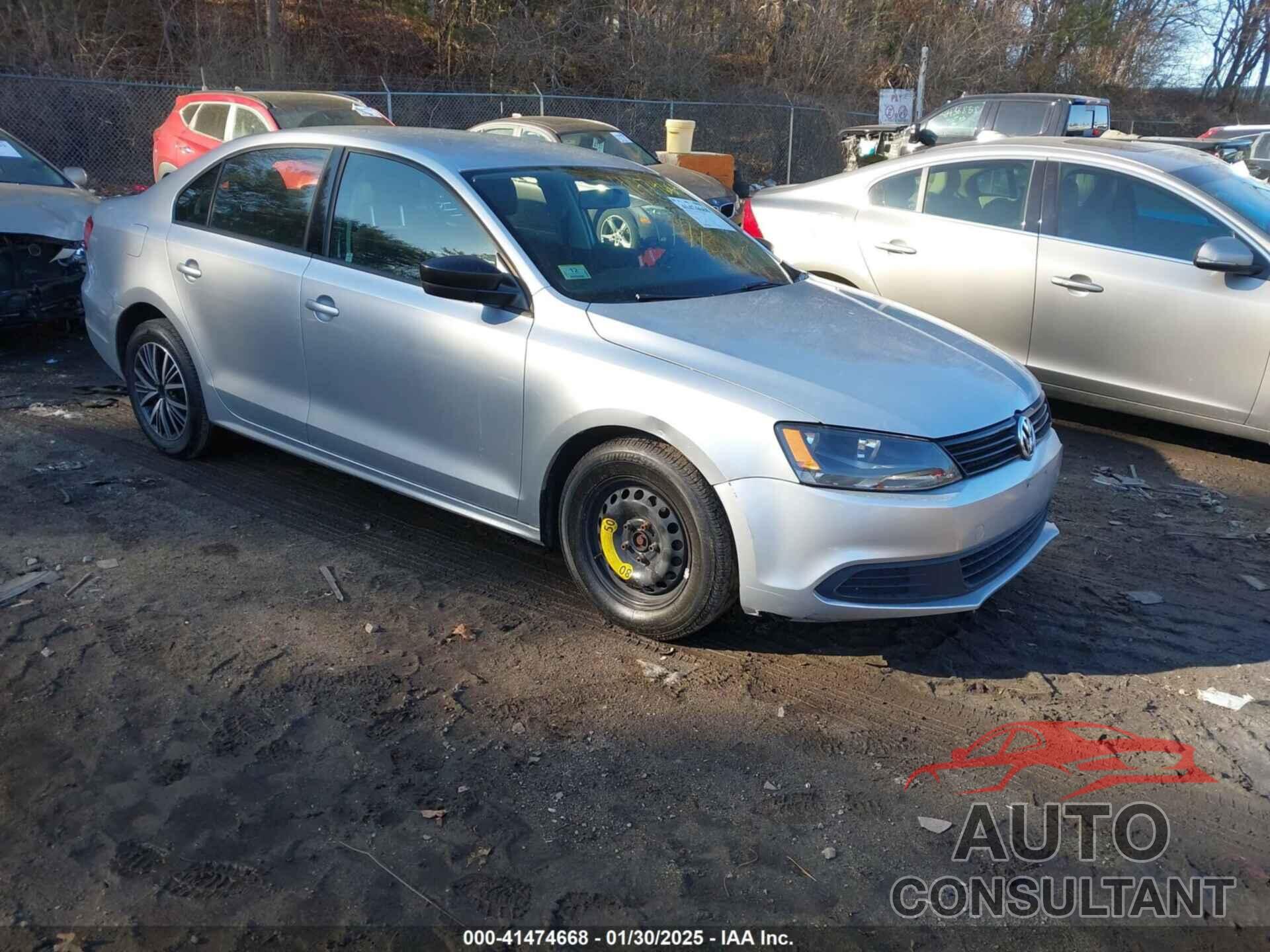 VOLKSWAGEN JETTA 2013 - 3VW2K7AJ8DM352696