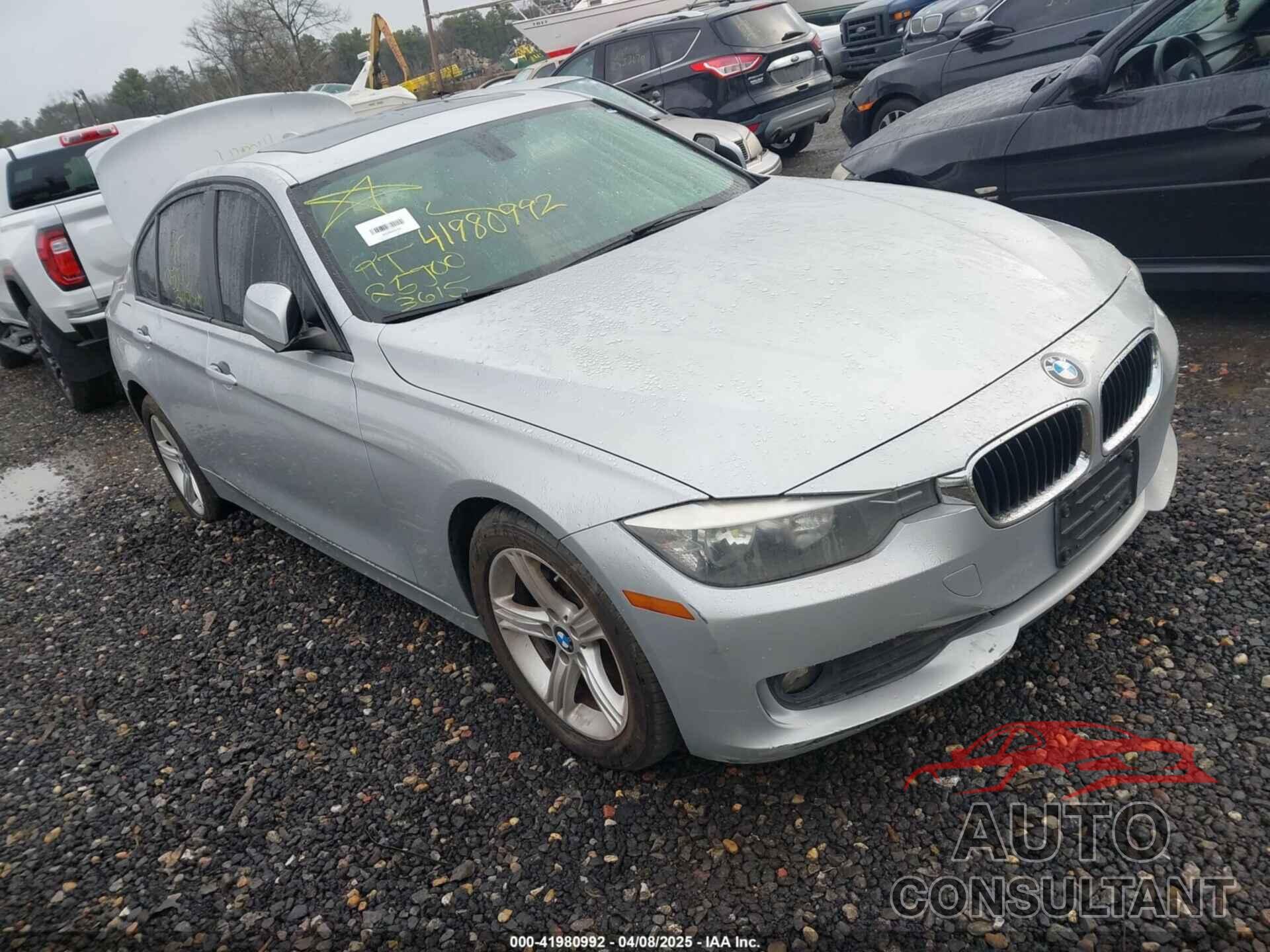 BMW 320I 2014 - WBA3C3G52ENS67283