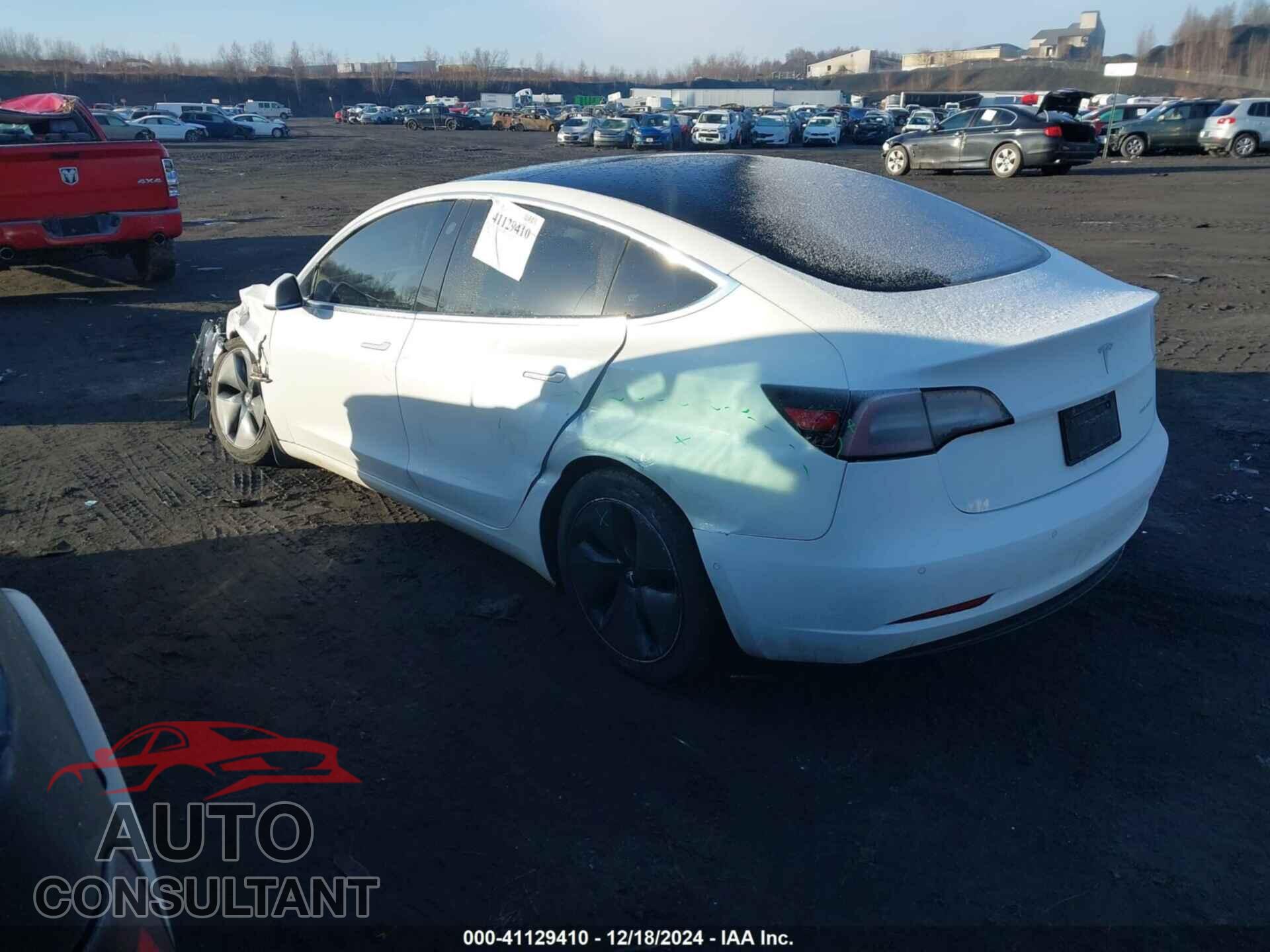 TESLA MODEL 3 2020 - 5YJ3E1EB2LF711686