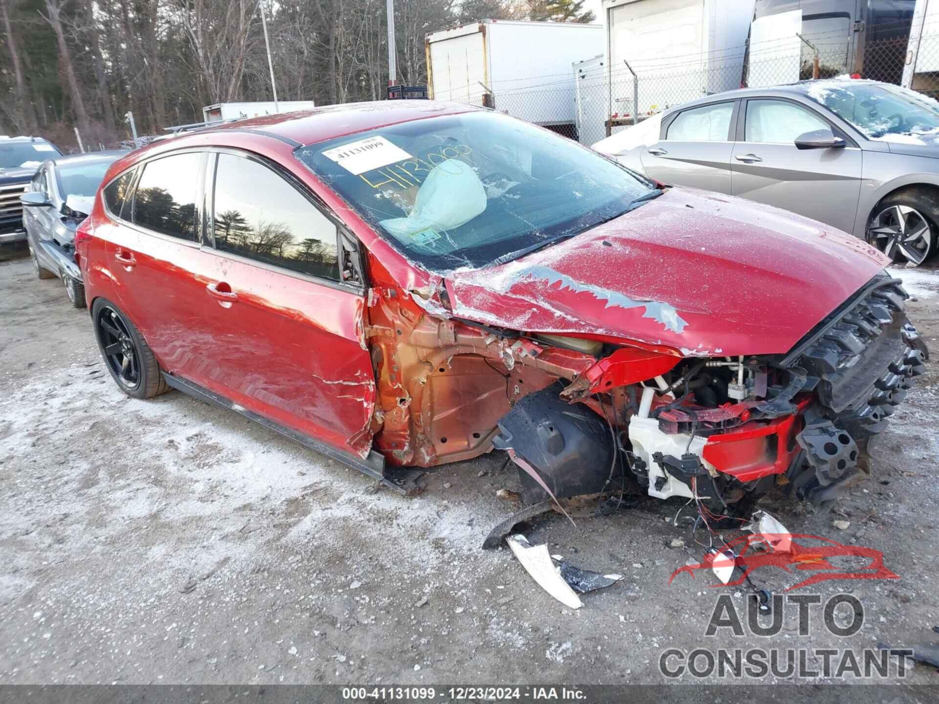 FORD FOCUS 2018 - 1FADP3K27JL316739