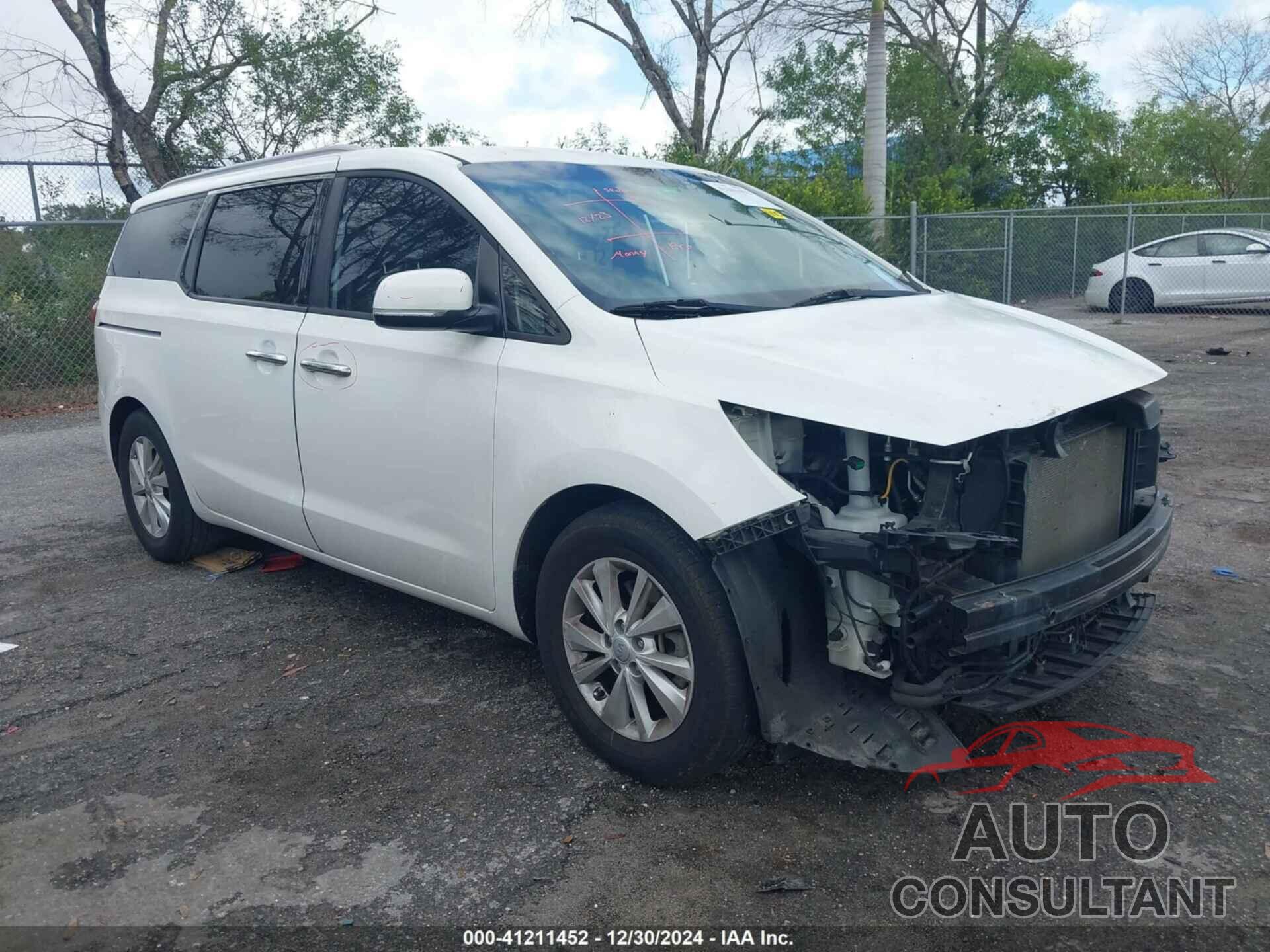 KIA SEDONA 2016 - KNDMB5C19G6084405