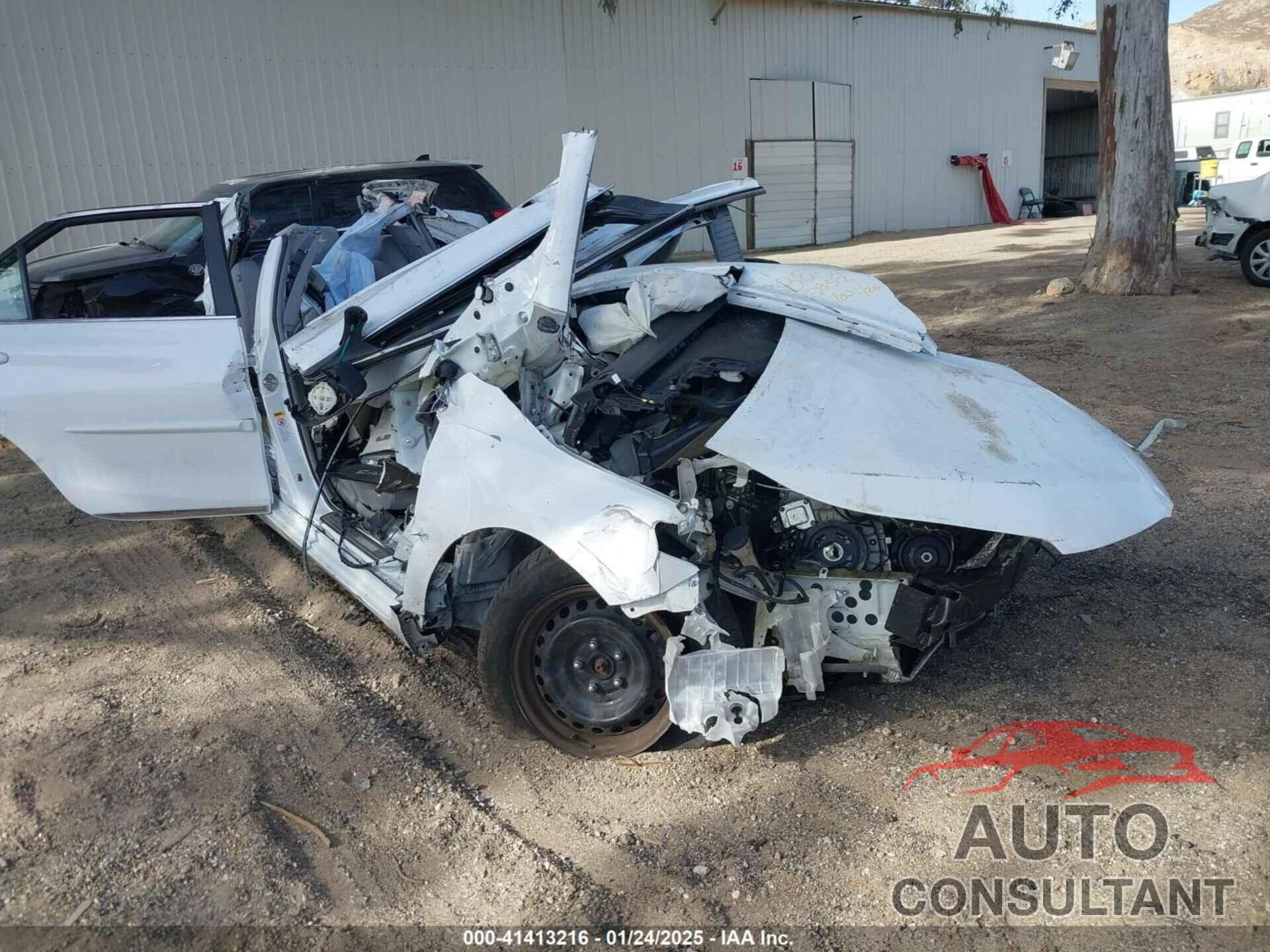 TOYOTA CAMRY 2016 - 4T4BF1FK3GR579687