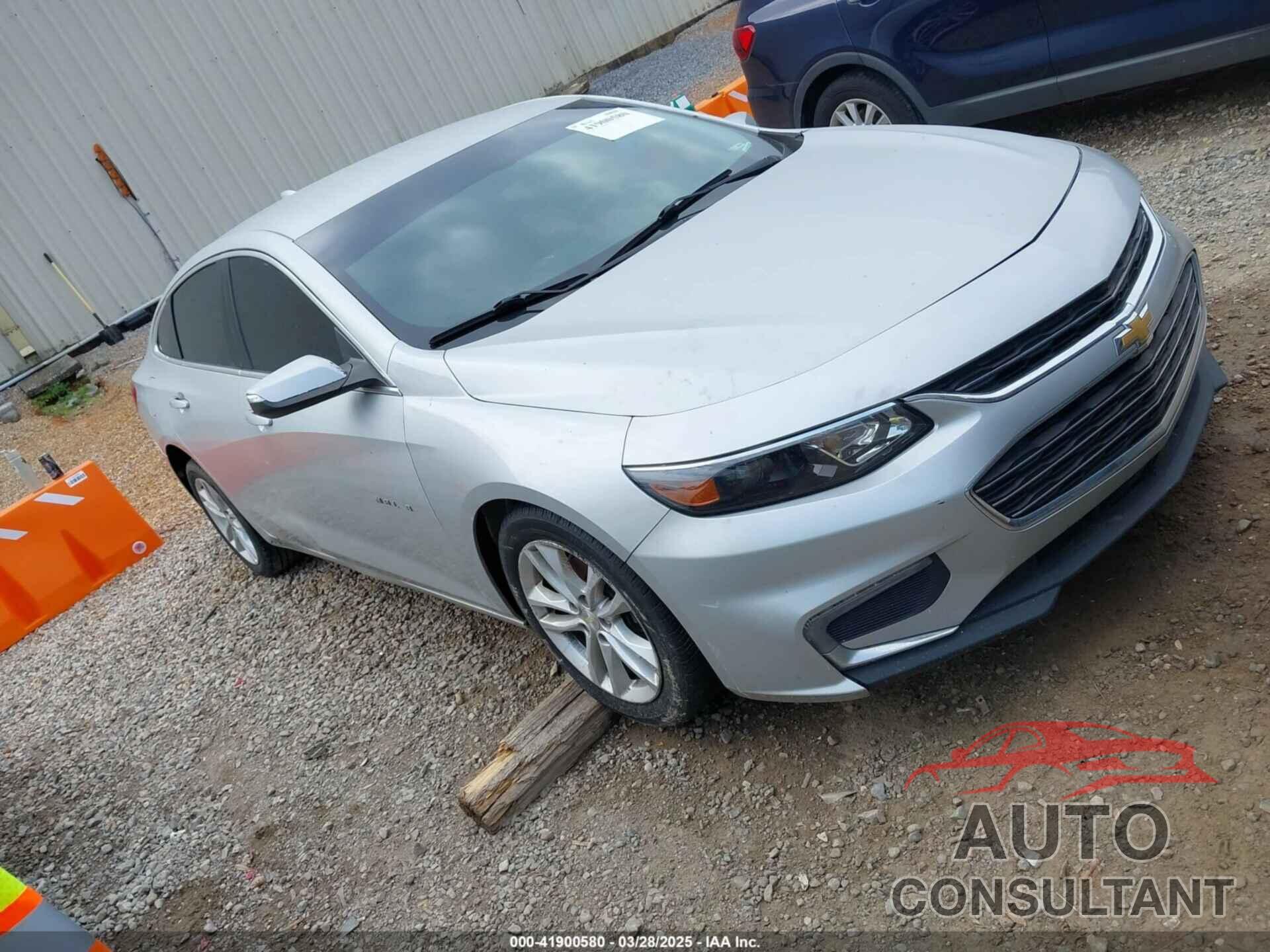 CHEVROLET MALIBU 2017 - 1G1ZE5ST7HF215065