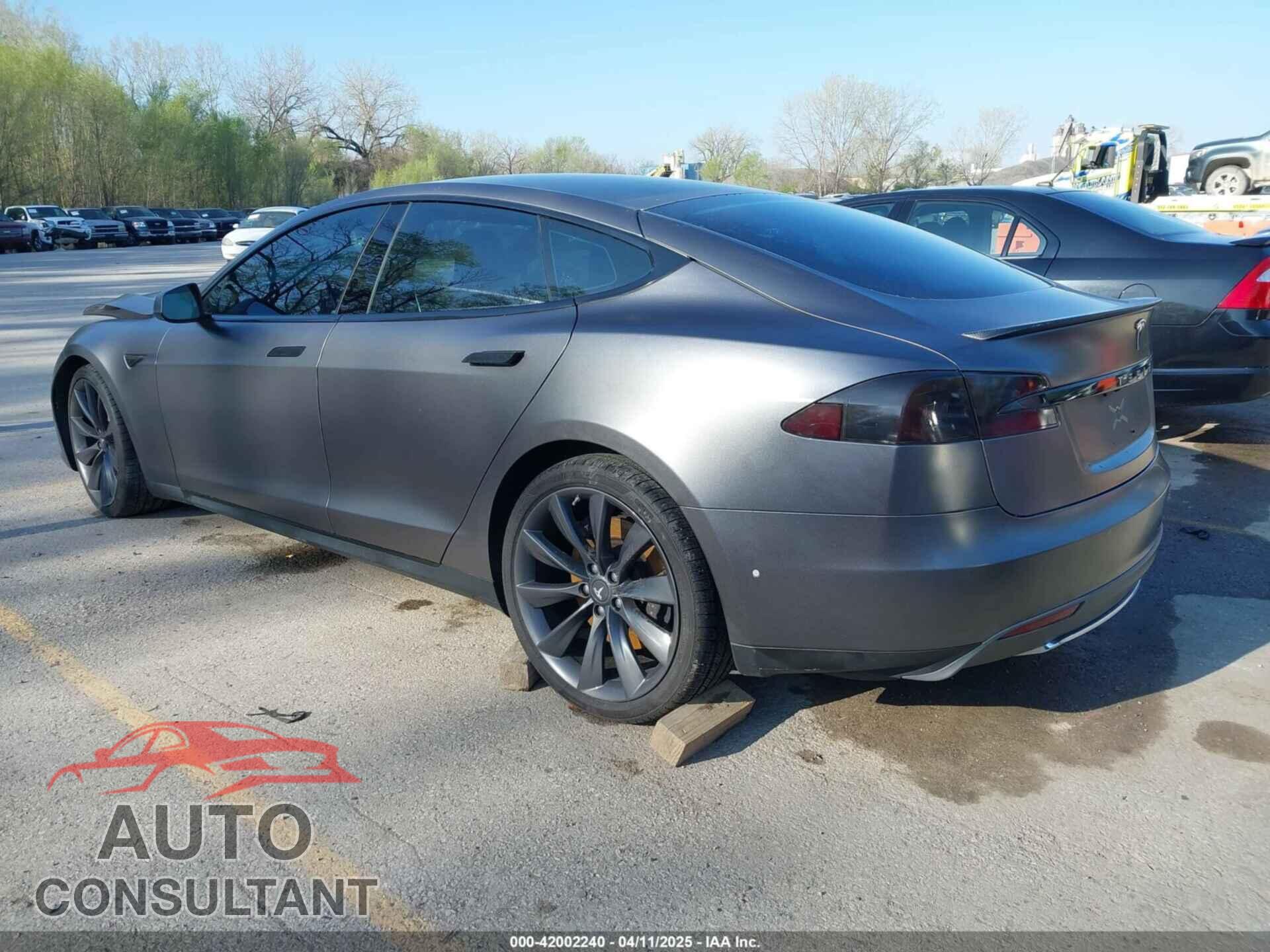TESLA MODEL S 2016 - 5YJSA1E43GF115310