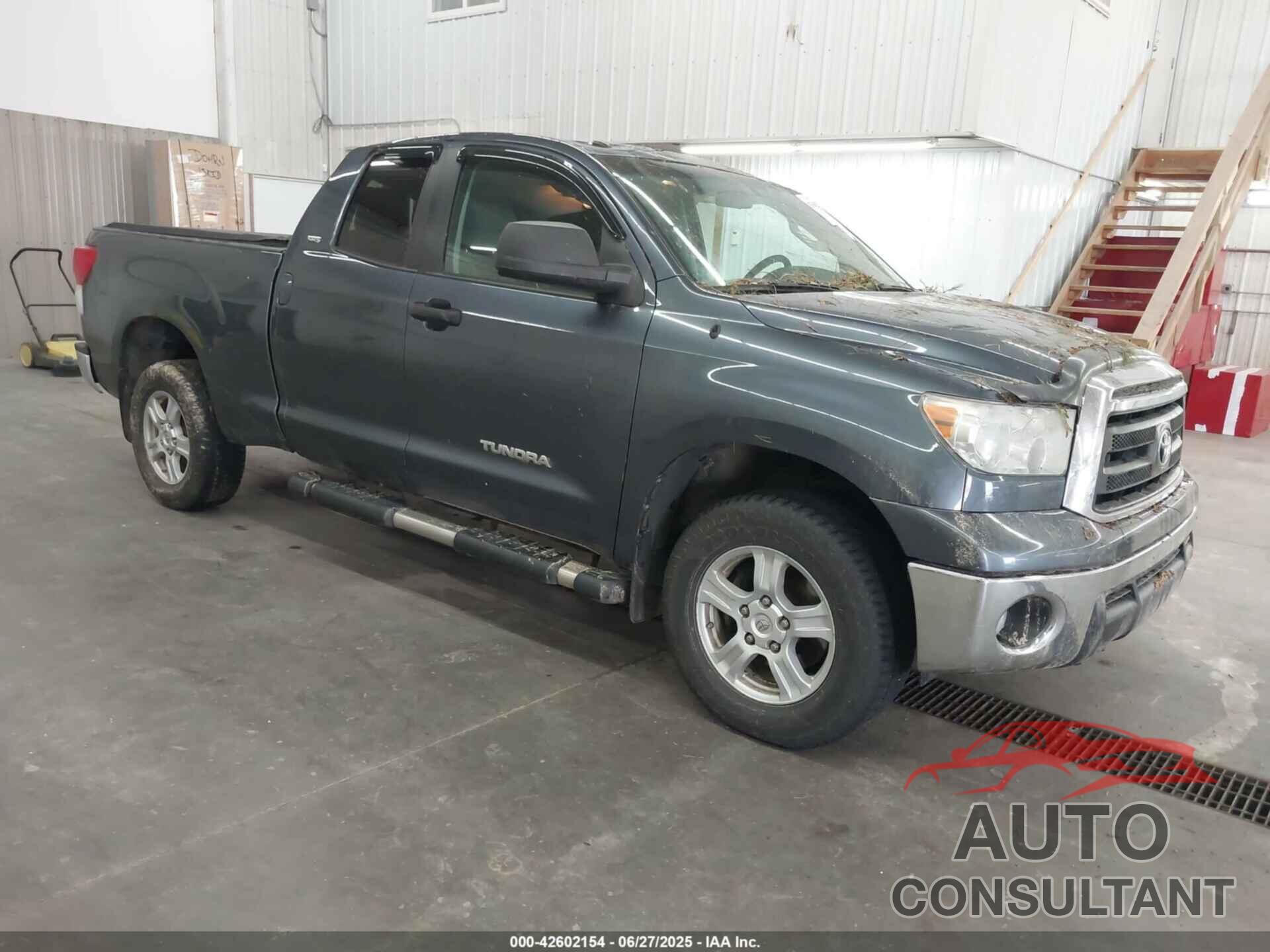 TOYOTA TUNDRA 2010 - 5TFUM5F15AX014035