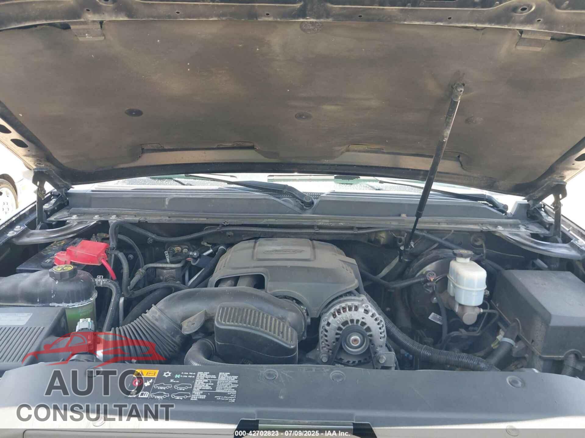 CHEVROLET TAHOE 2013 - 1GNSCBE06DR201379
