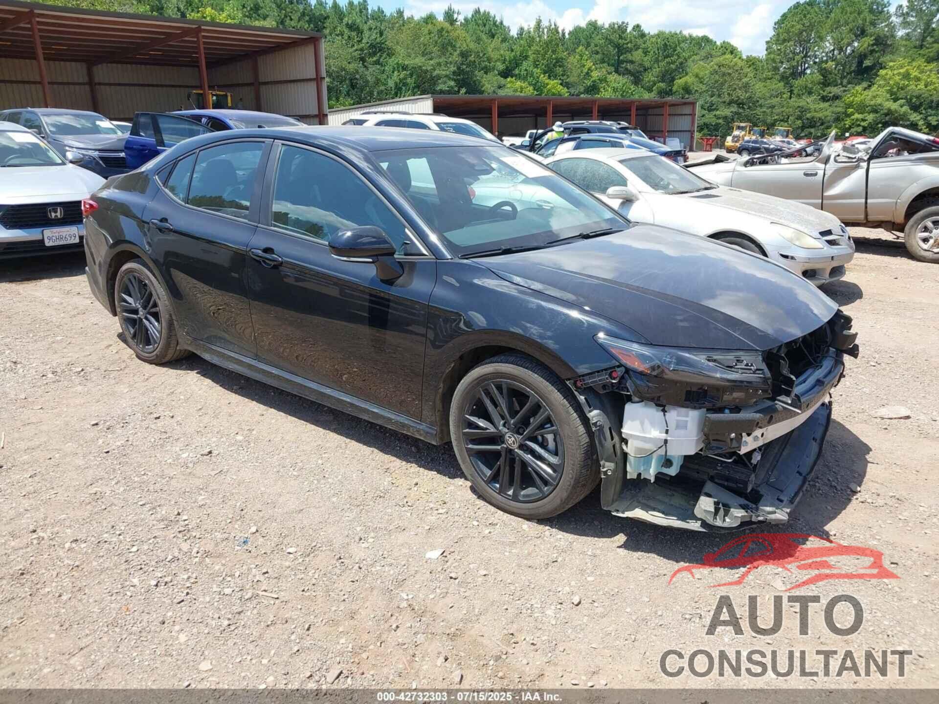 TOYOTA CAMRY 2025 - 4T1DAACK9SU564688