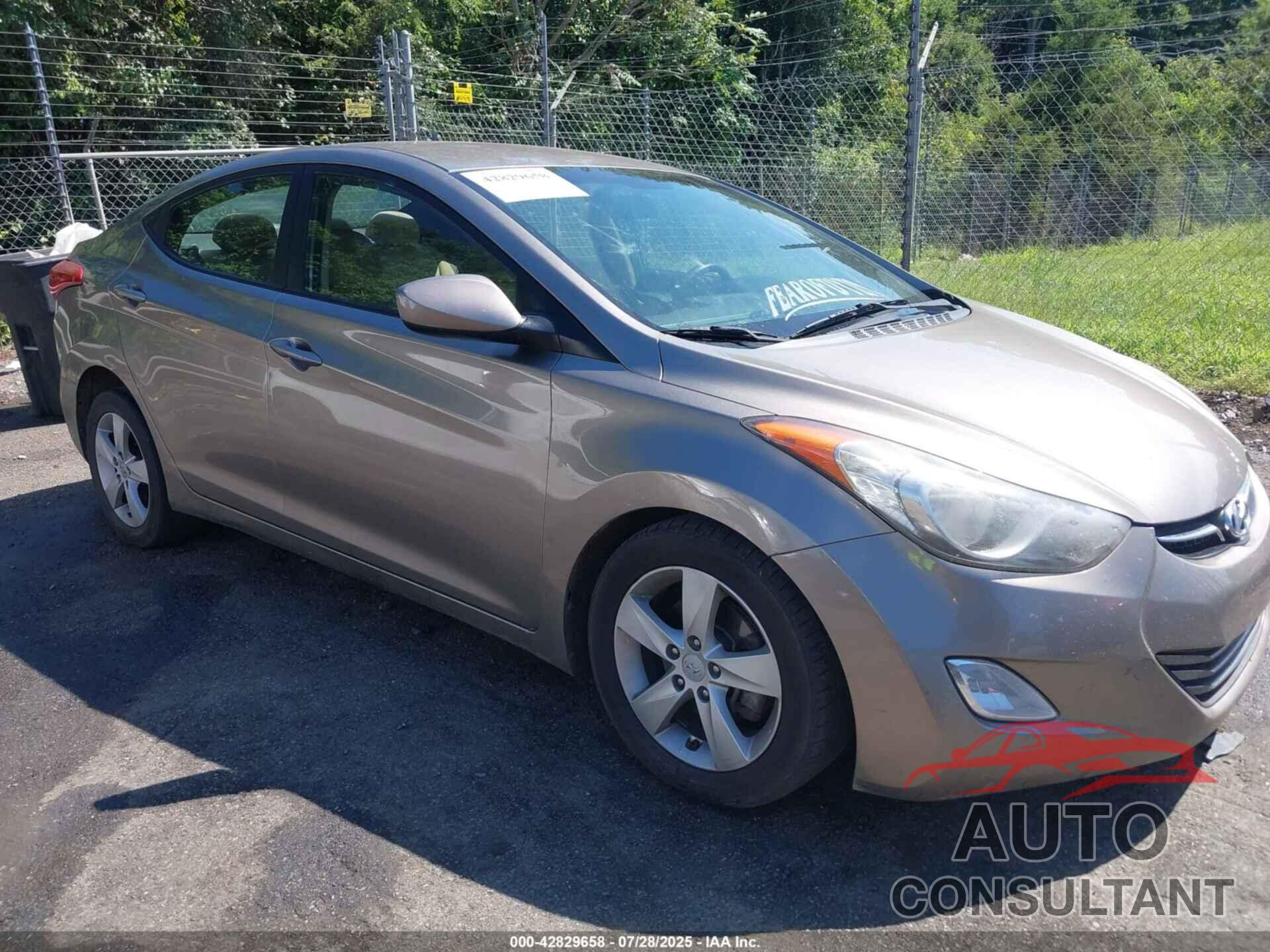 HYUNDAI ELANTRA 2013 - 5NPDH4AE5DH420616