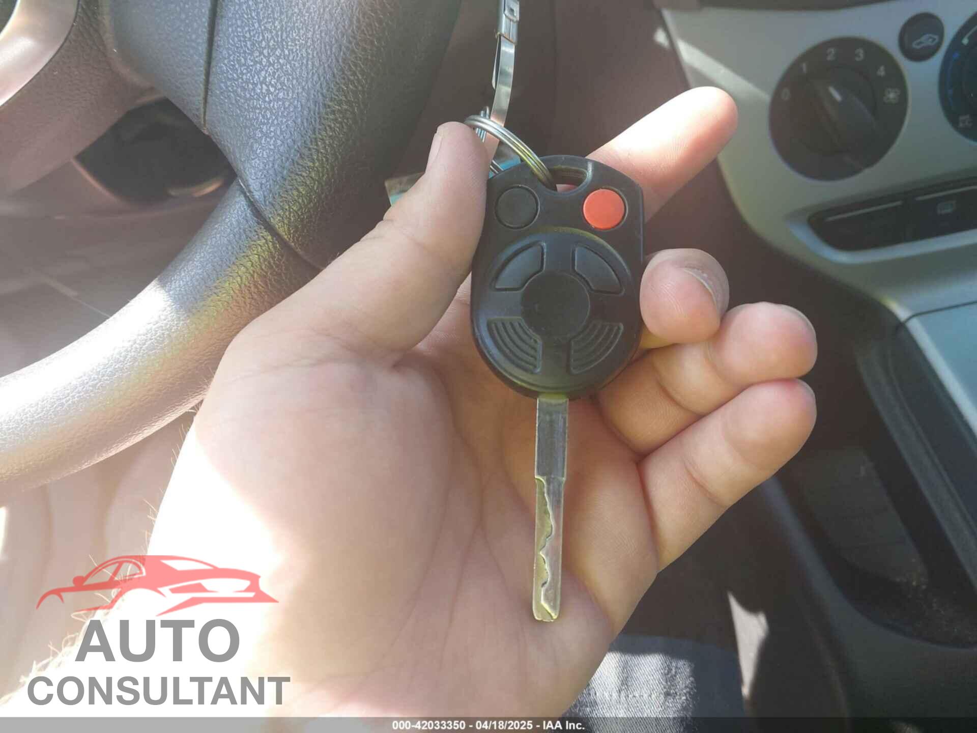 FORD FOCUS 2014 - 1FADP3F29EL190352