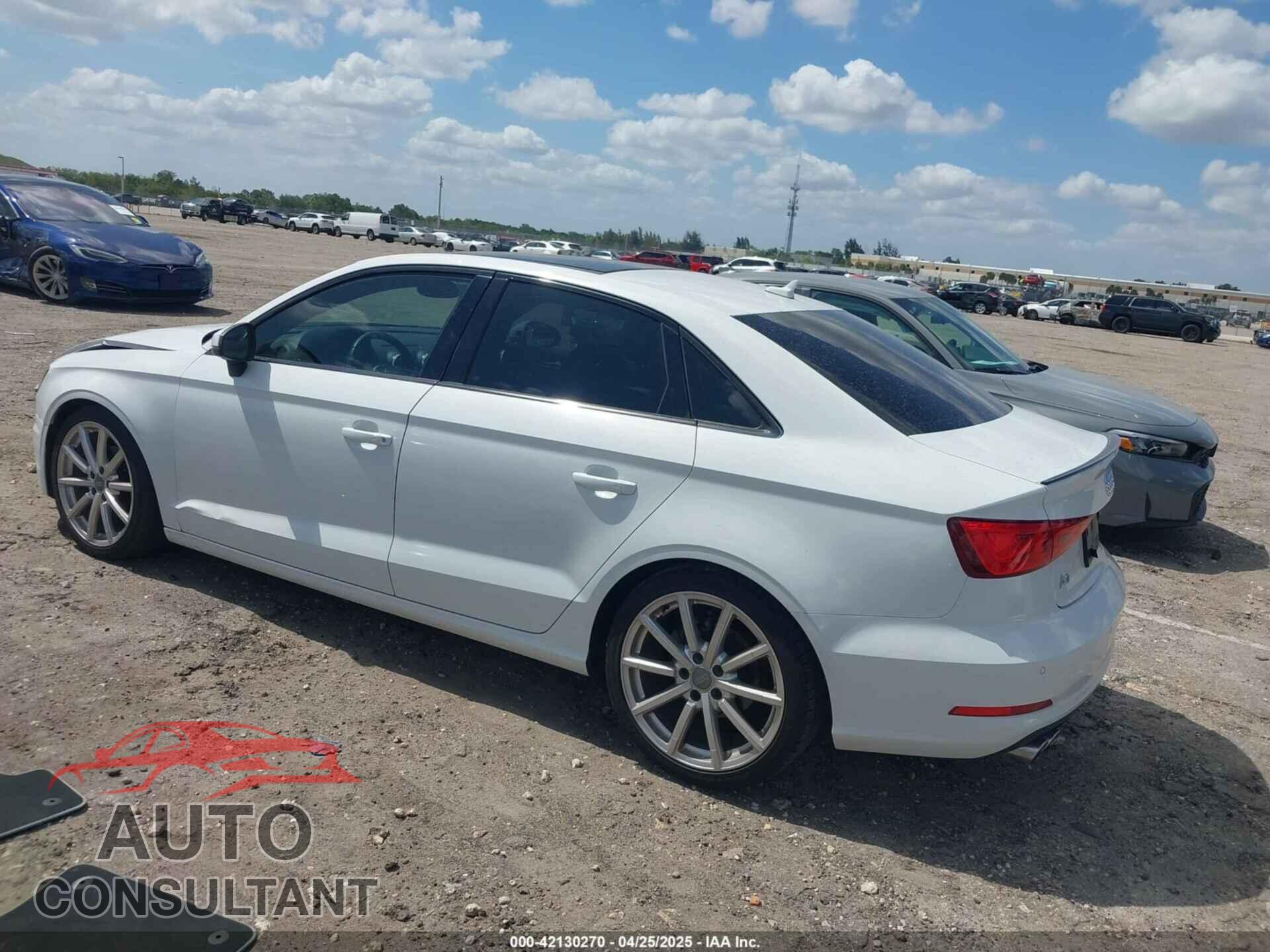 AUDI A3 2015 - WAUCJGFF6F1077874