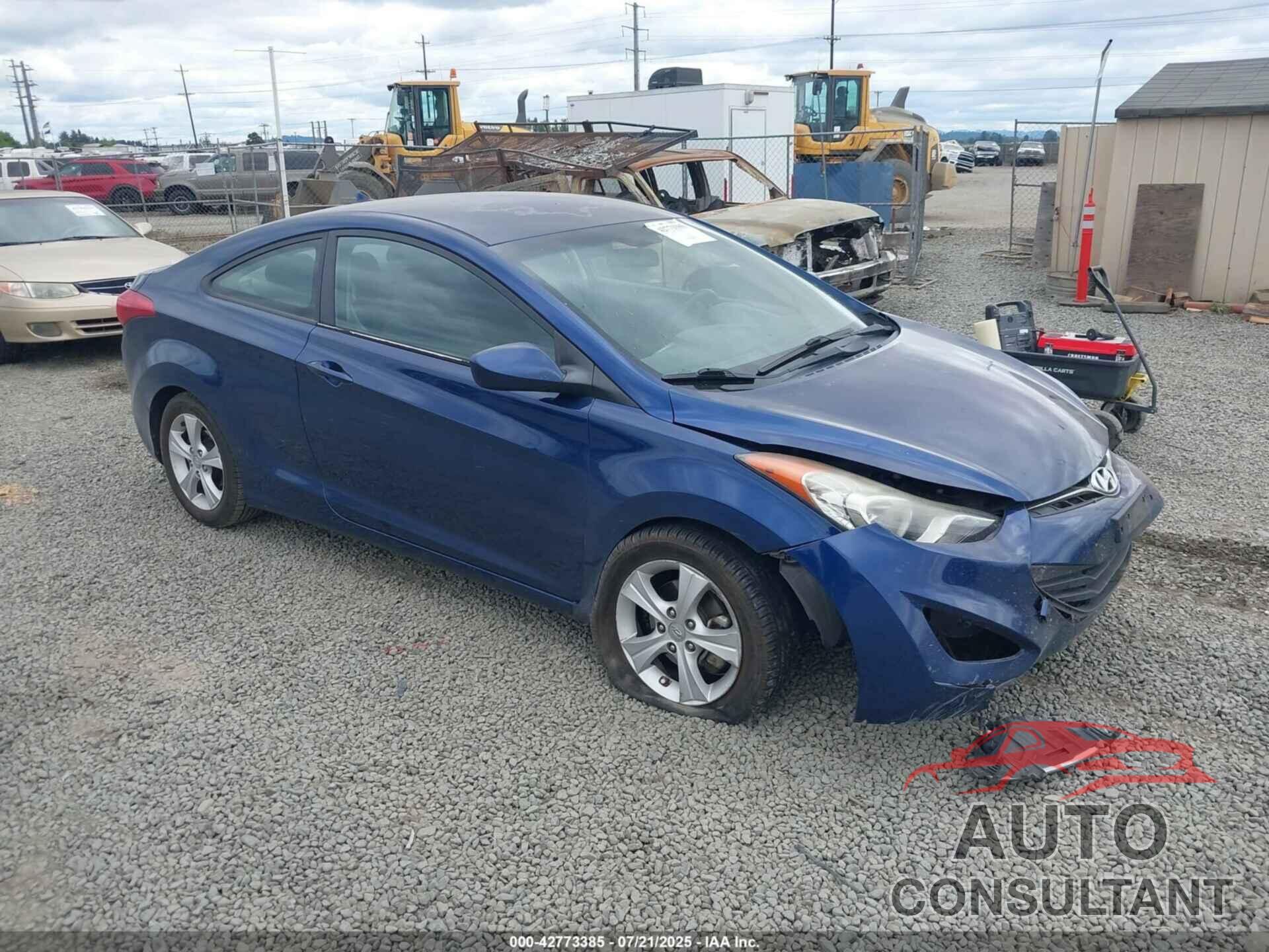 HYUNDAI ELANTRA 2013 - KMHDH6AE4DU007177