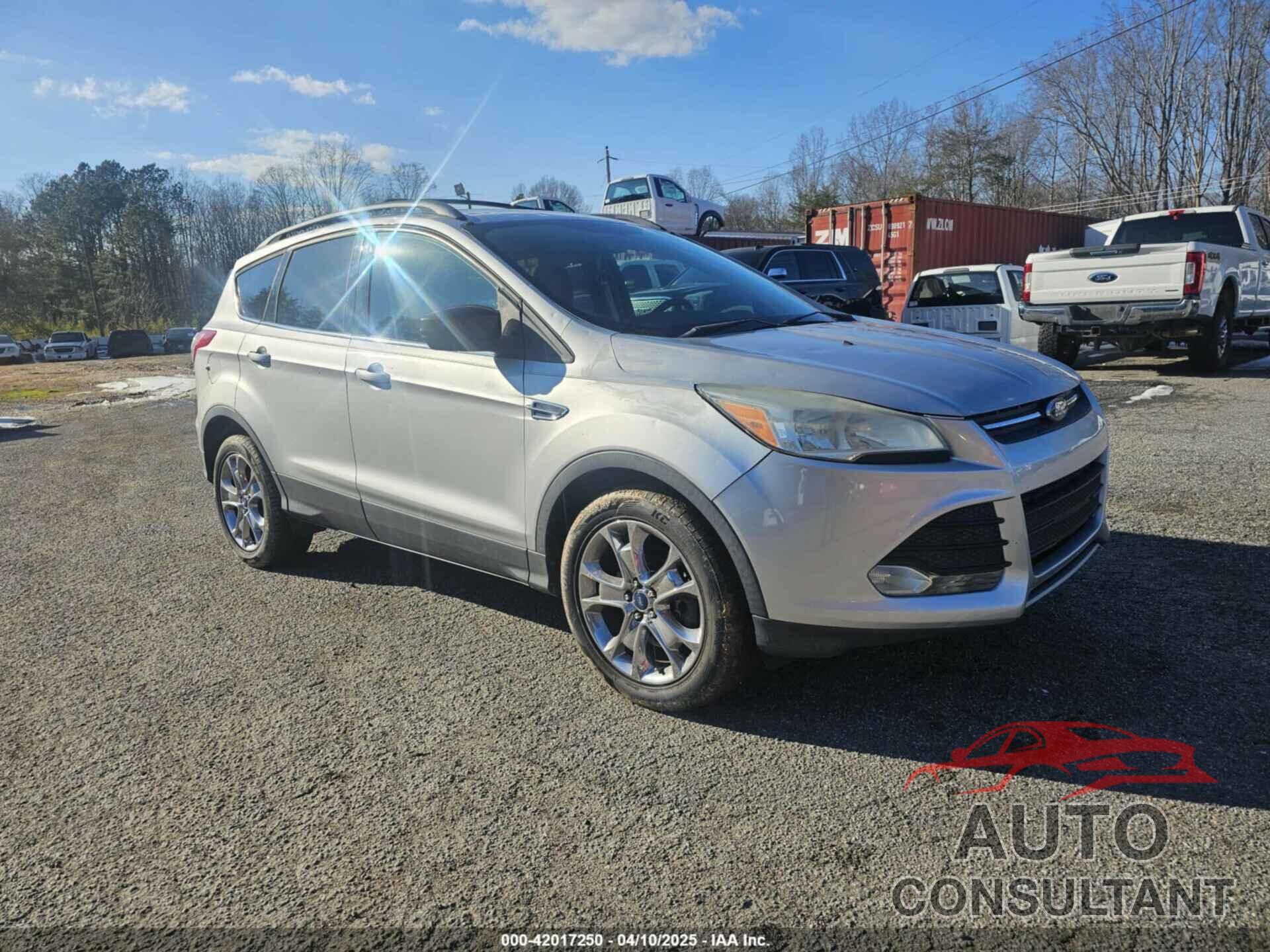 FORD ESCAPE 2014 - 1FMCU9G90EUA43503