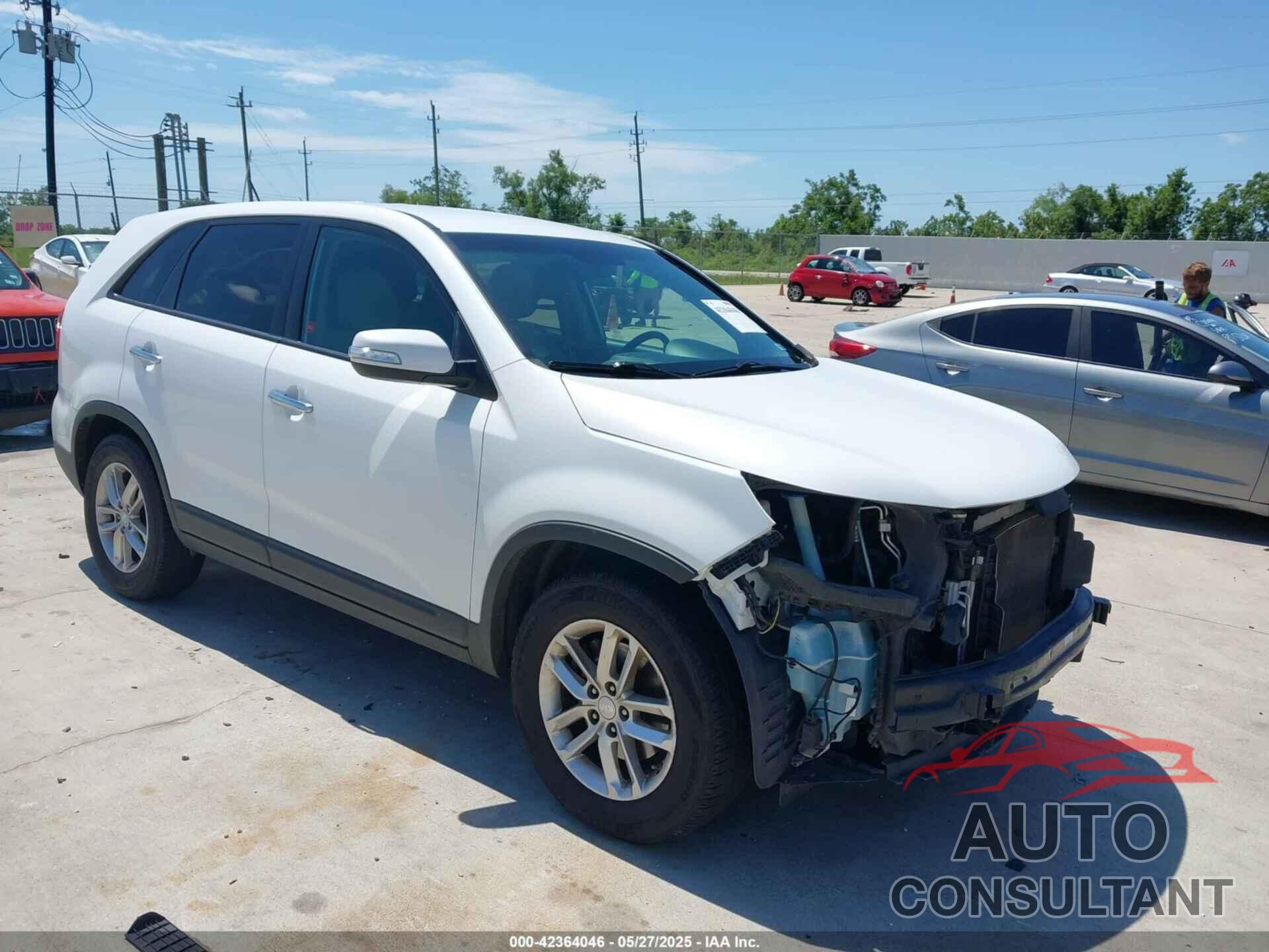 KIA SORENTO 2014 - 5XYKT3A65EG426319