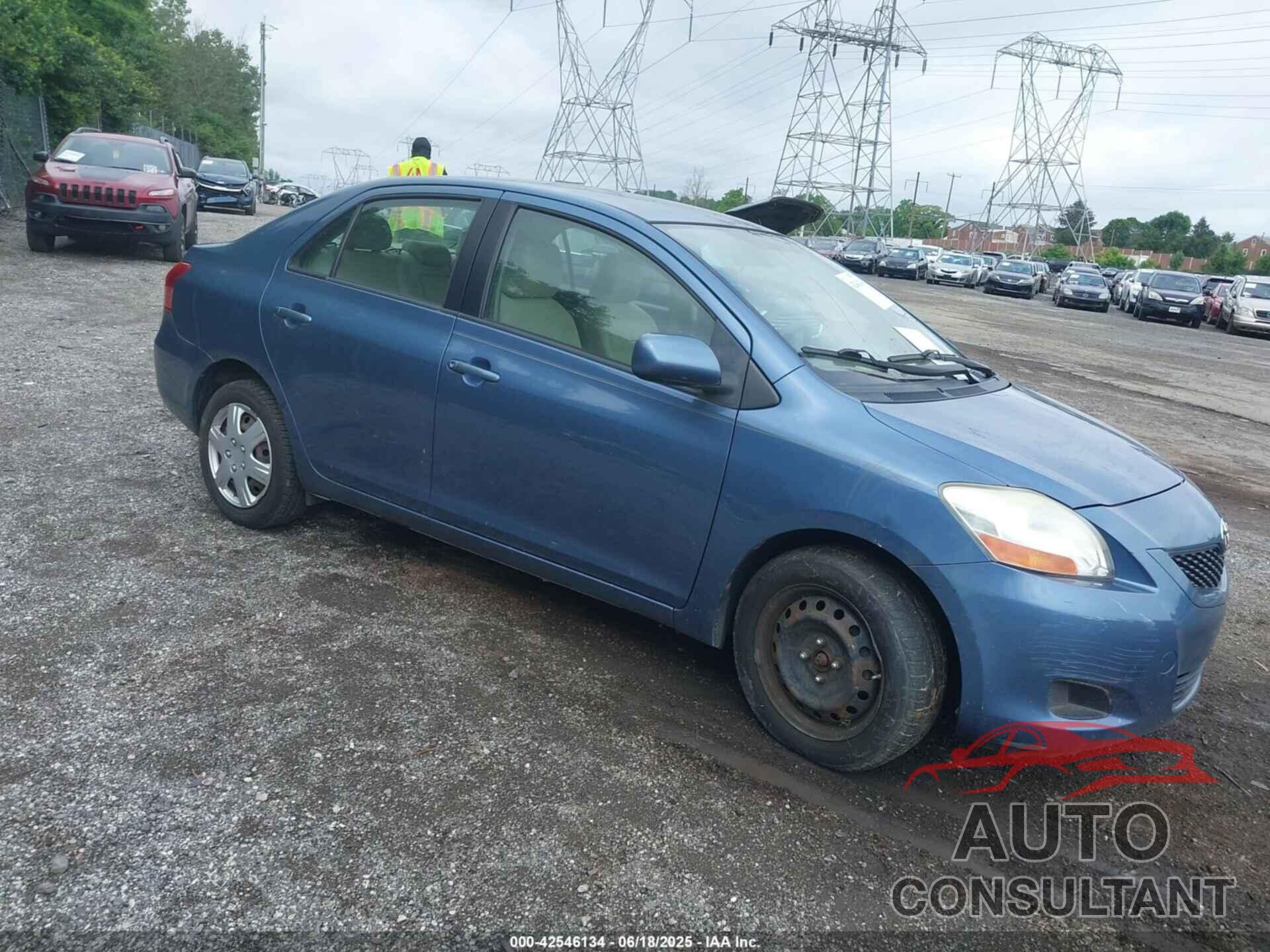 TOYOTA YARIS 2011 - JTDBT4K38B4081338