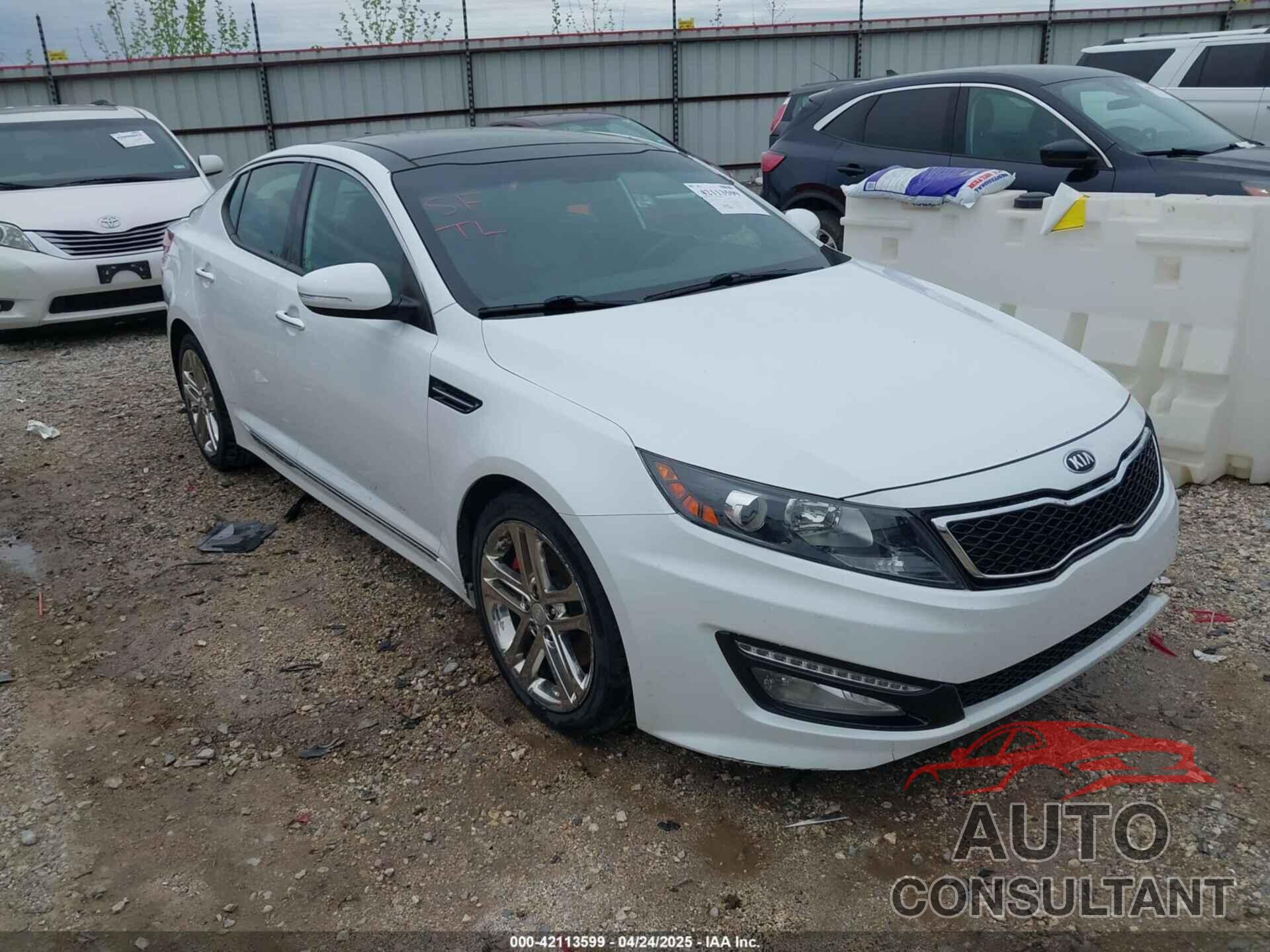 KIA OPTIMA 2013 - 5XXGR4A6XDG118415