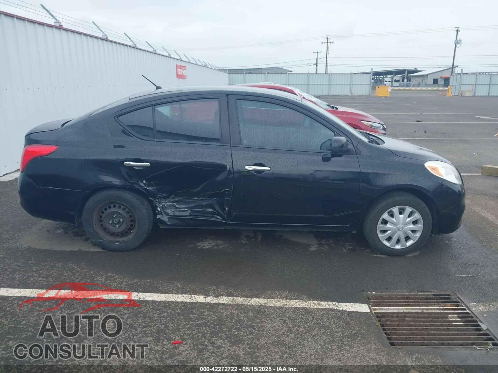 NISSAN VERSA 2012 - 3N1CN7AP1CL814932