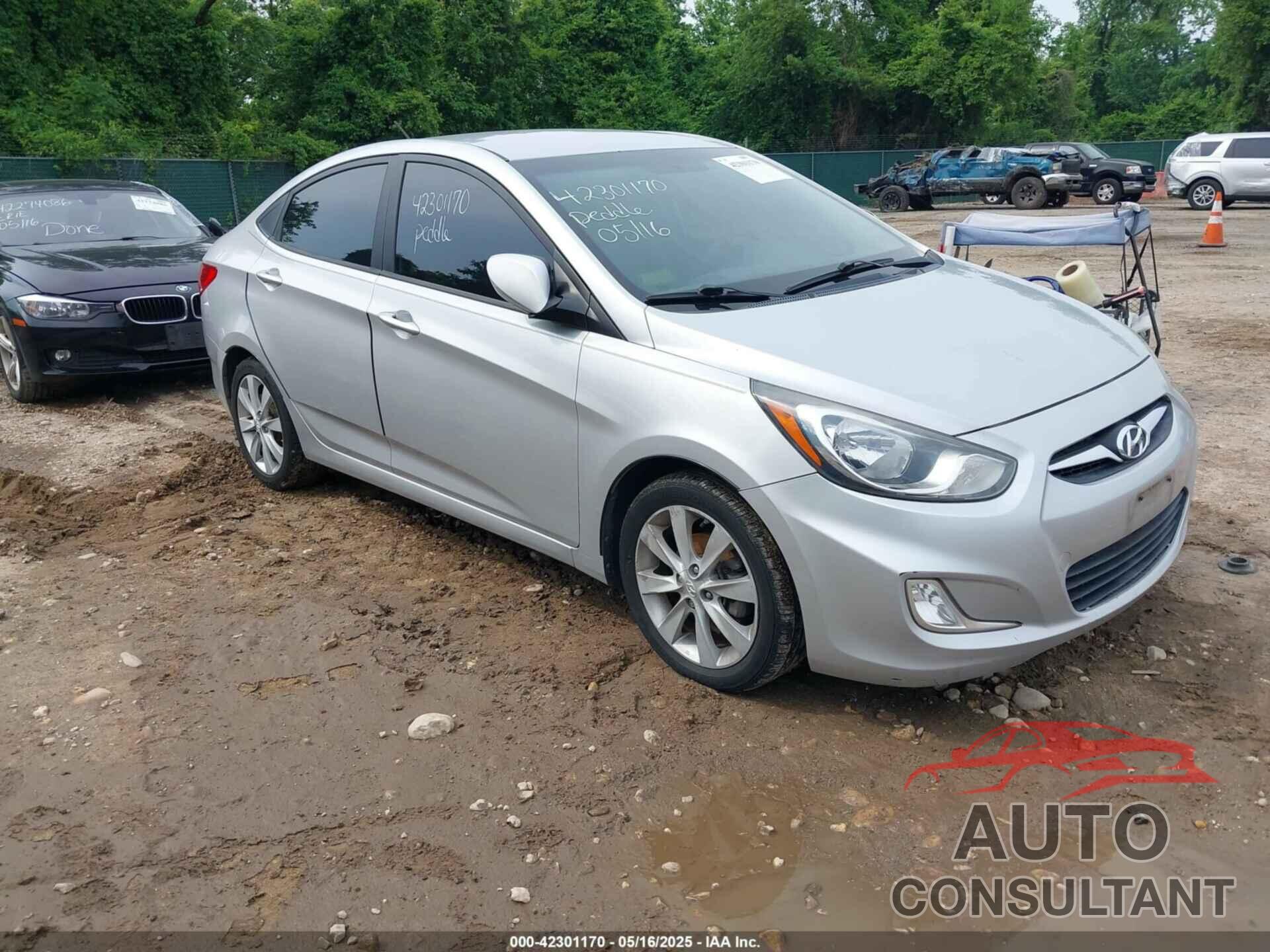 HYUNDAI ACCENT 2013 - KMHCU4AE6DU284618