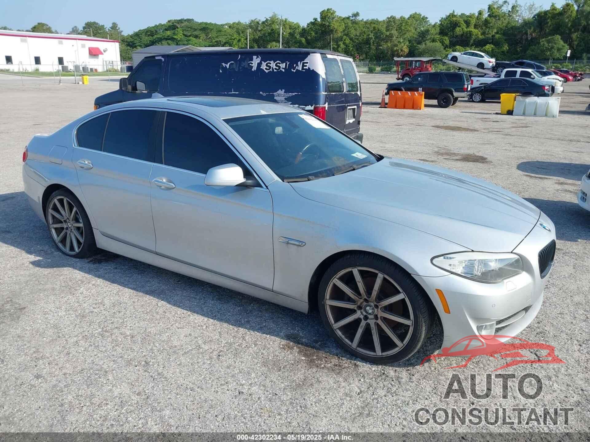 BMW 528I 2013 - WBAXG5C58DD229696