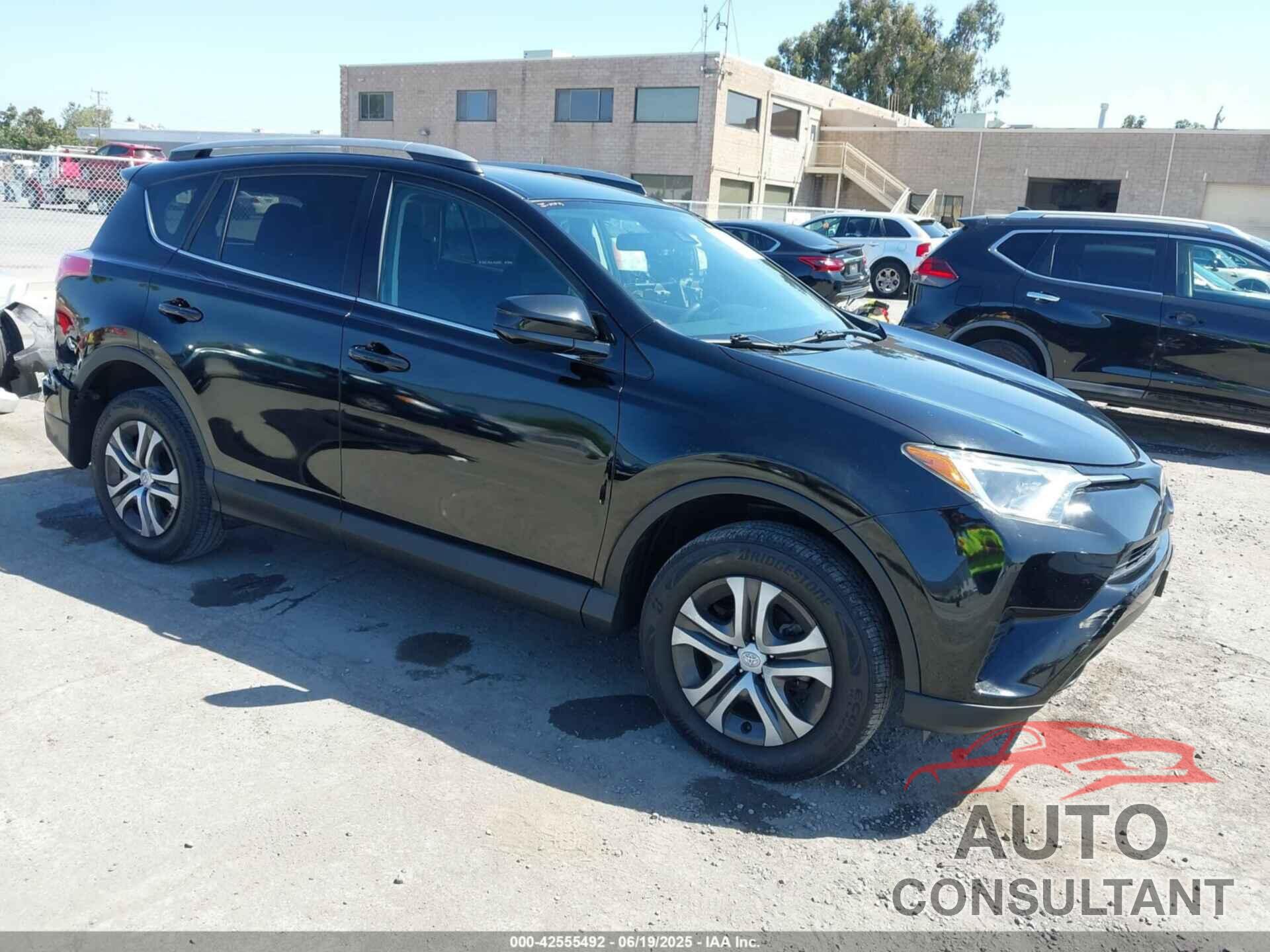 TOYOTA RAV4 2018 - 2T3ZFREV4JW481771
