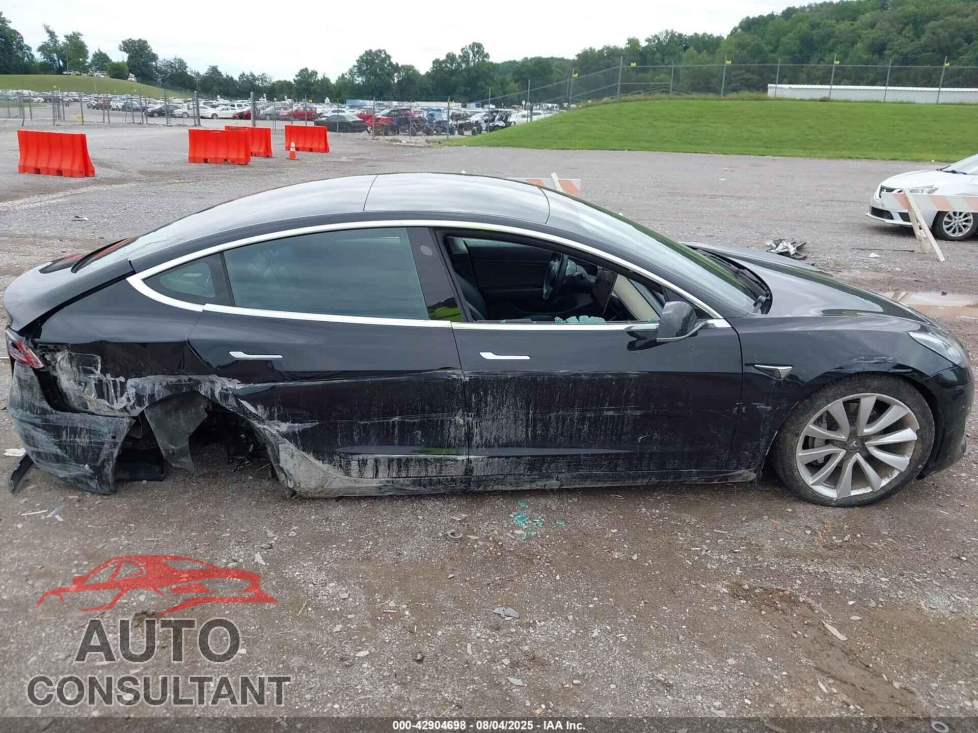 TESLA MODEL 3 2019 - 5YJ3E1EB7KF364628