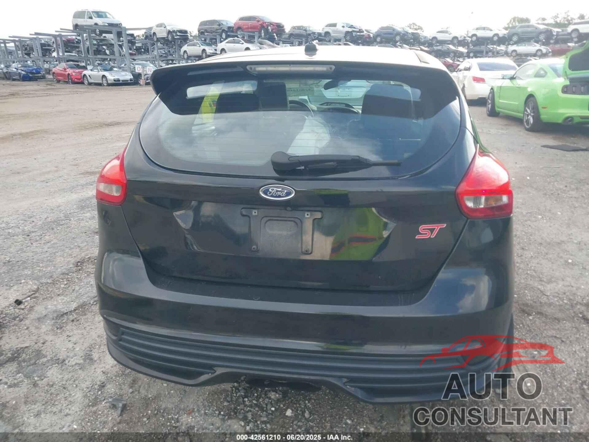 FORD FOCUS ST 2017 - 1FADP3L92HL234049