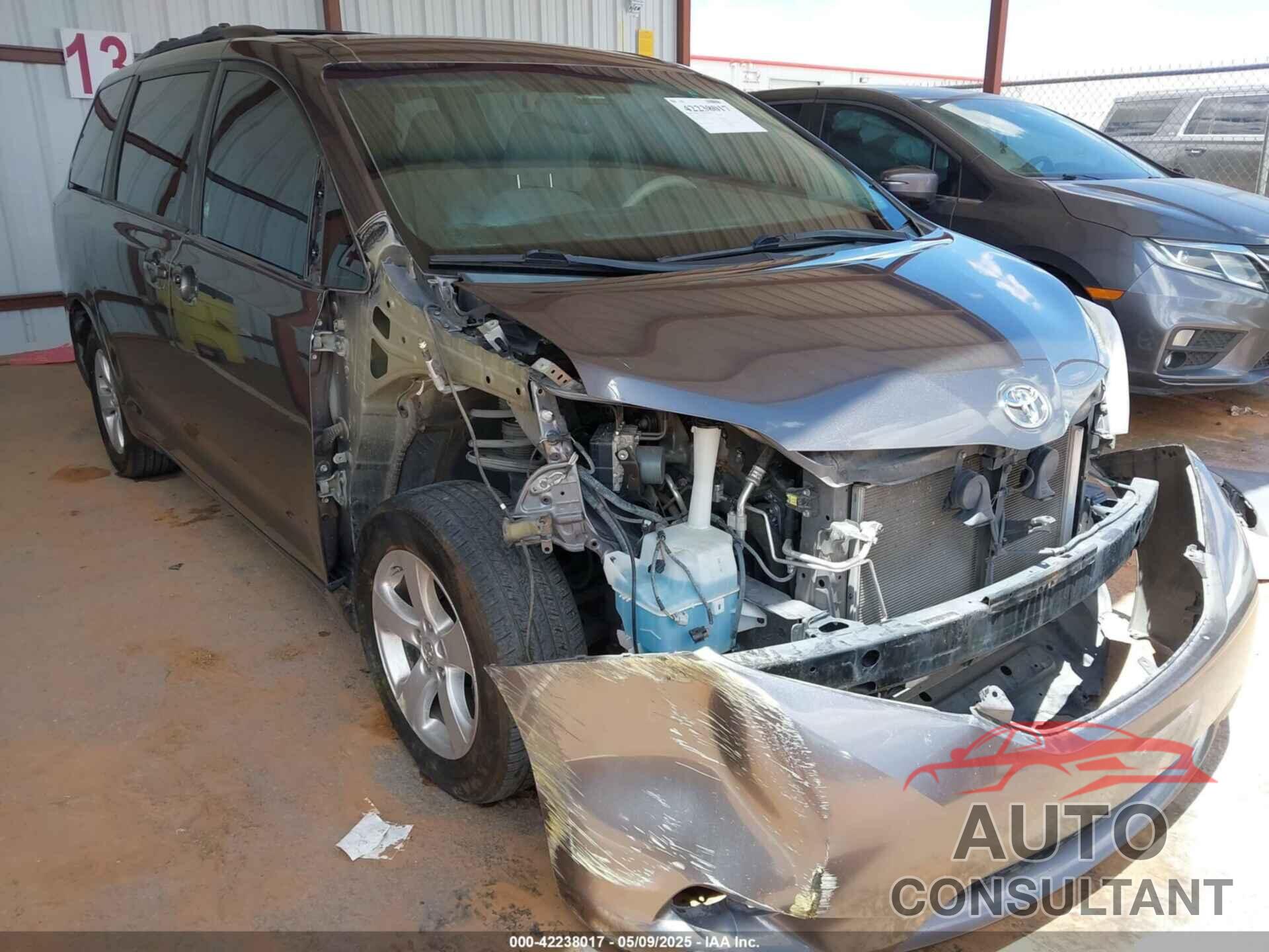 TOYOTA SIENNA 2014 - 5TDKK3DC3ES459567