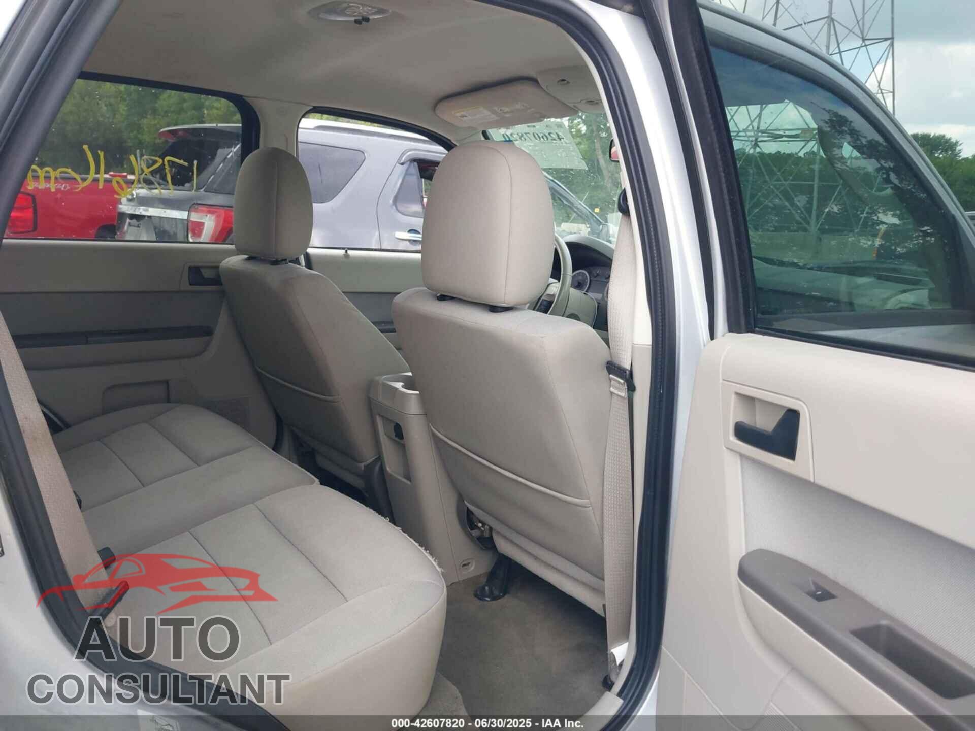 FORD ESCAPE 2011 - 1FMCU9D77BKC53204