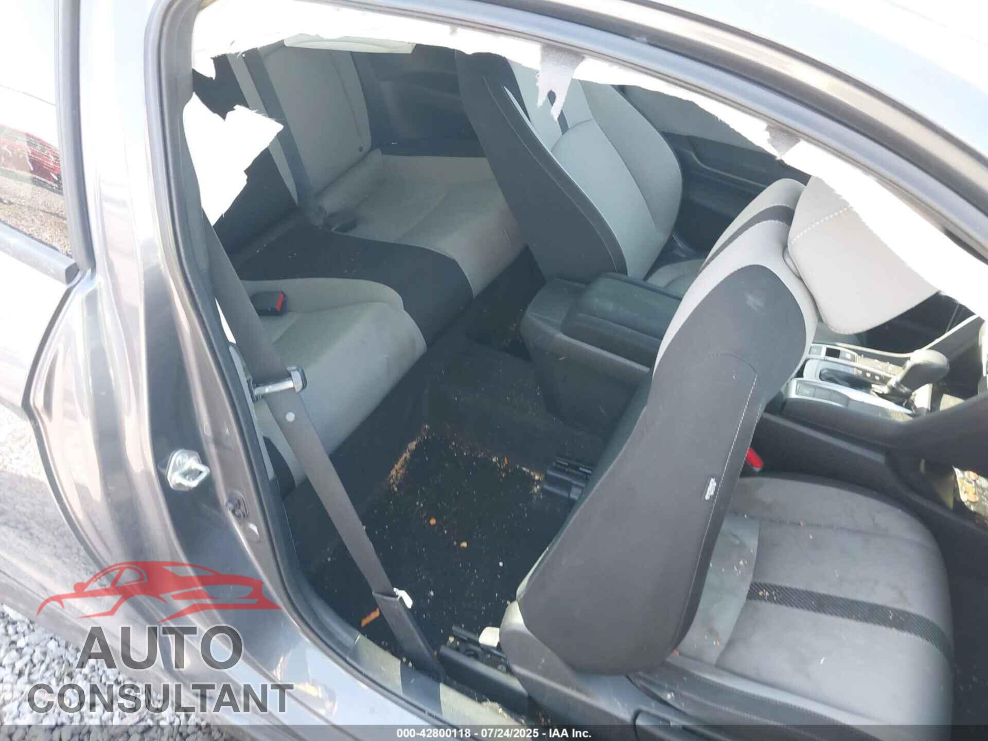 HONDA CIVIC 2018 - 2HGFC4B01JH307309