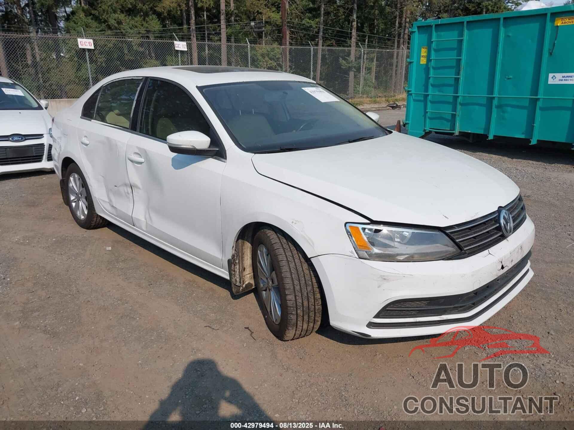 VOLKSWAGEN JETTA 2015 - 3VWLA7AJ7FM237985