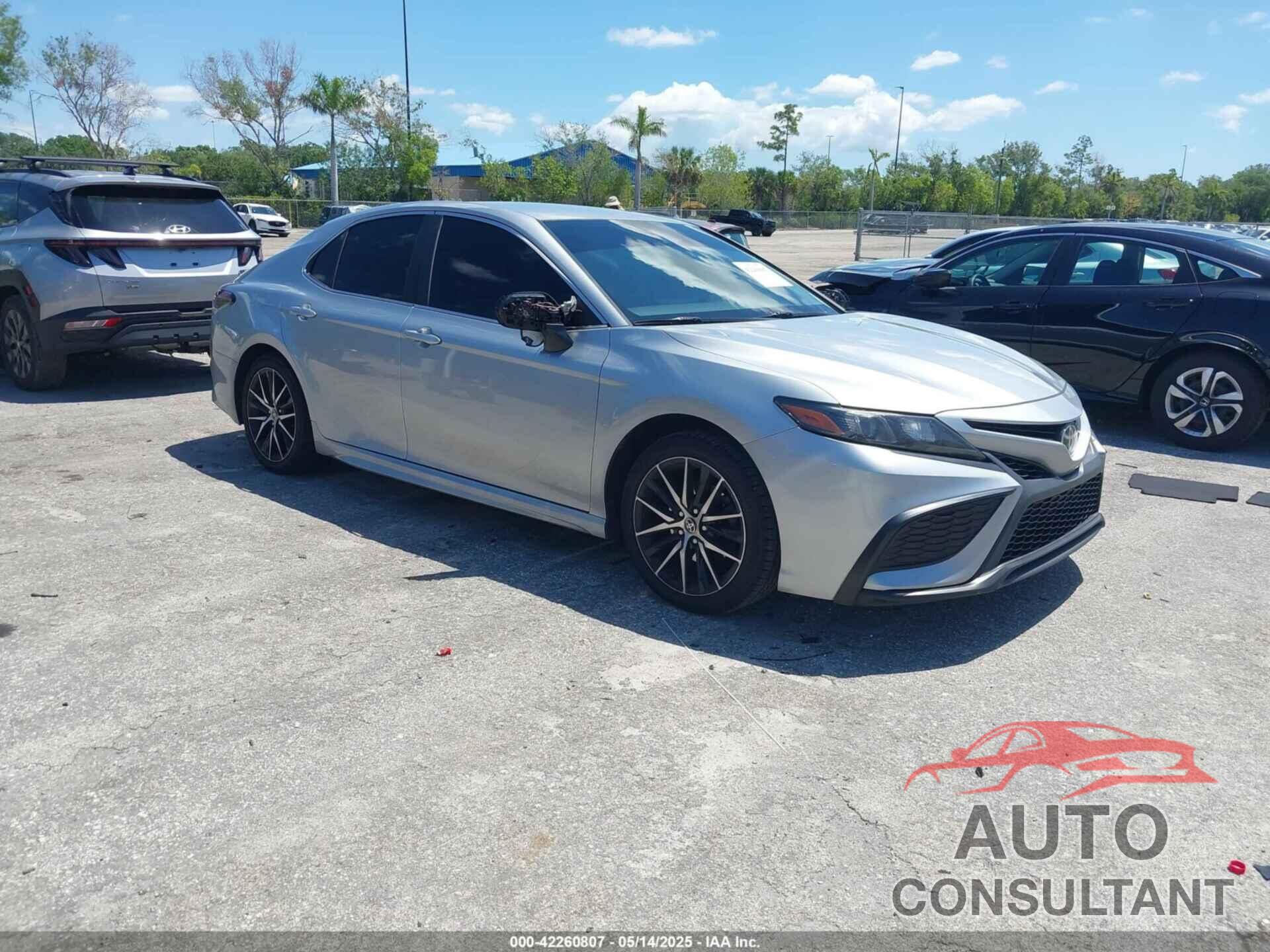 TOYOTA CAMRY 2022 - 4T1T11AK3NU622393
