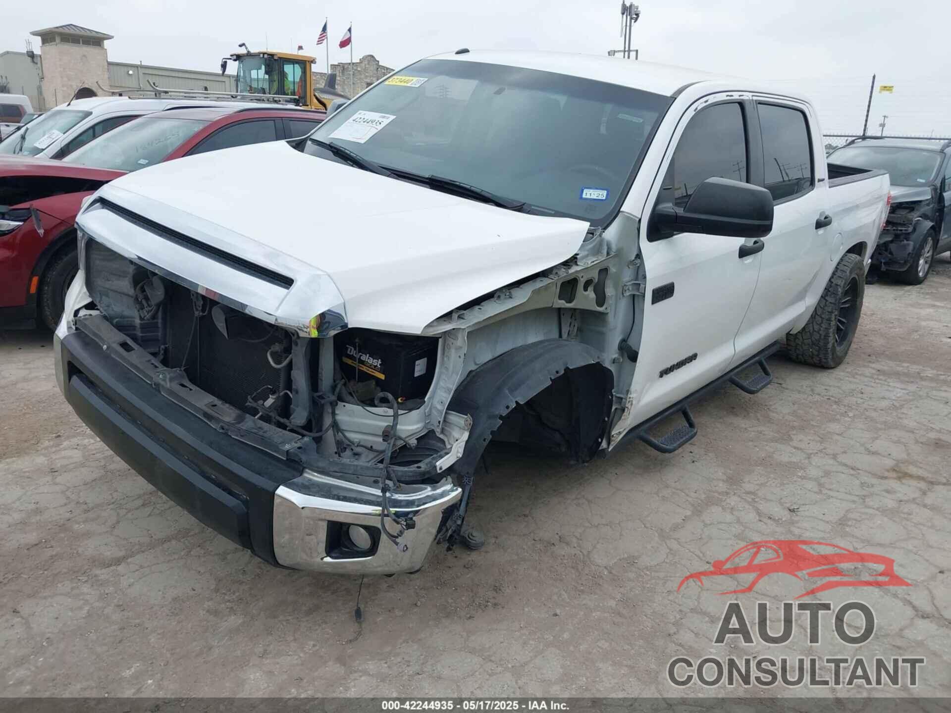 TOYOTA TUNDRA 2017 - 5TFEW5F14HX220598