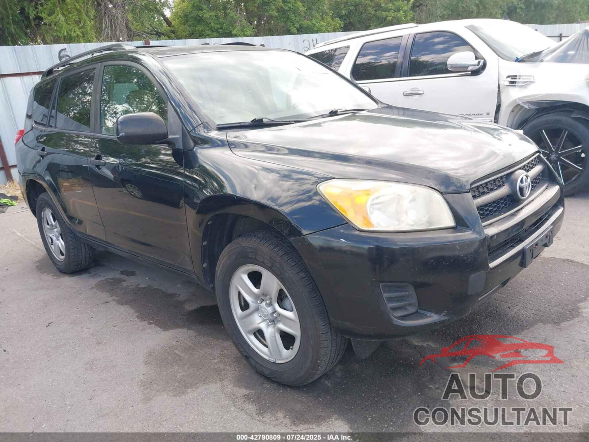 TOYOTA RAV4 2011 - JTMBF4DV7BD040401